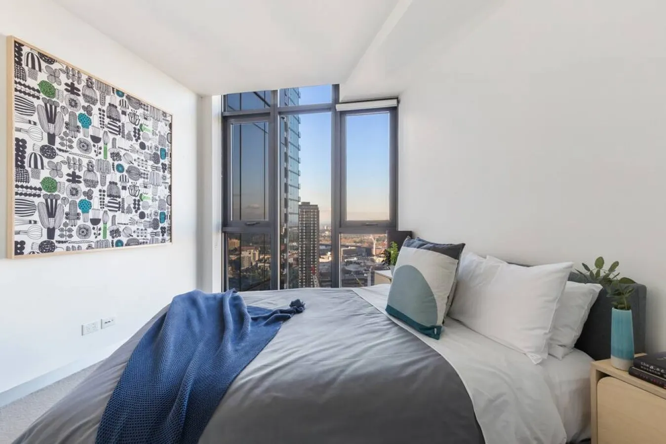 Lina: 2 Bed, 1 Bath Apartment 14