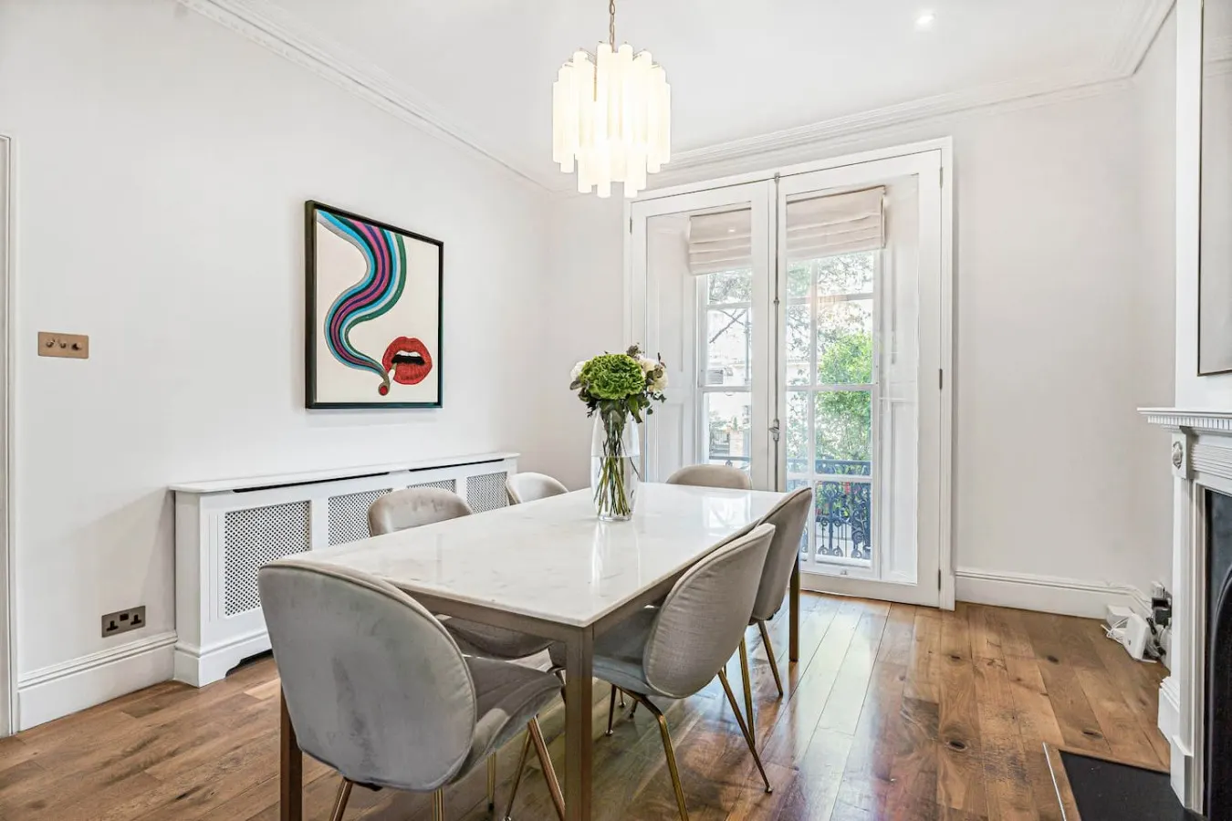 Spacious Notting Hill 3-Bed With a Home Office 10