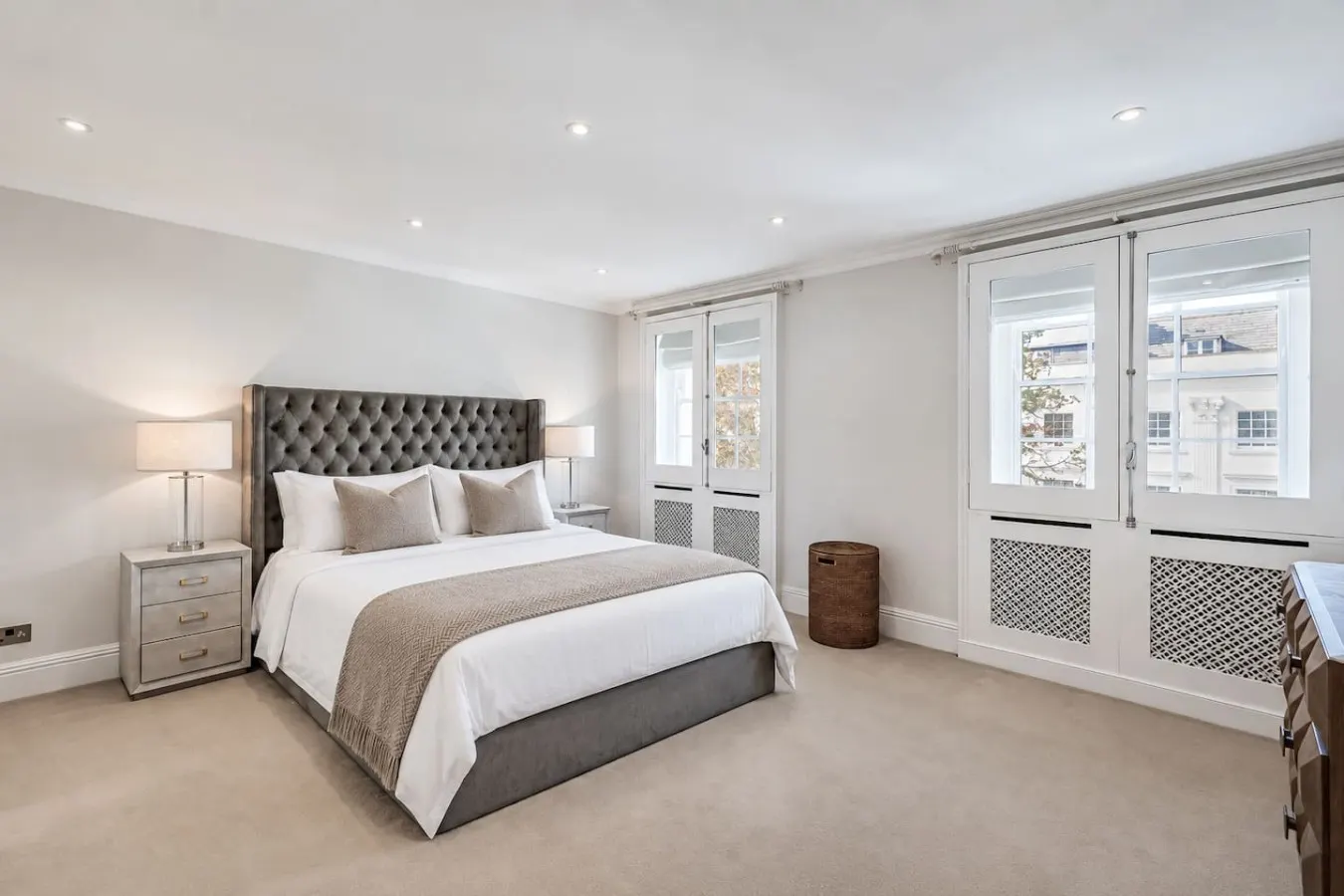 Spacious Notting Hill 3-Bed With a Home Office 19