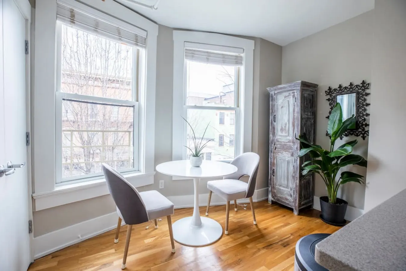 Luxury Condo in the Heart of OTR Historic District 10