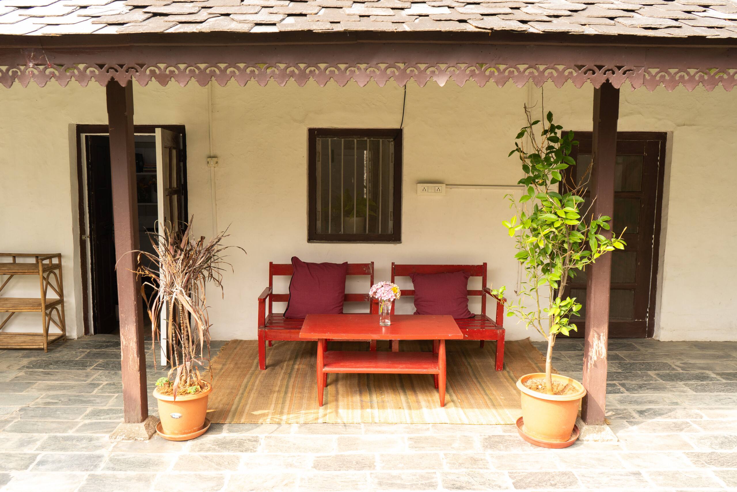 Lady Luna's Dak Bungalow 28