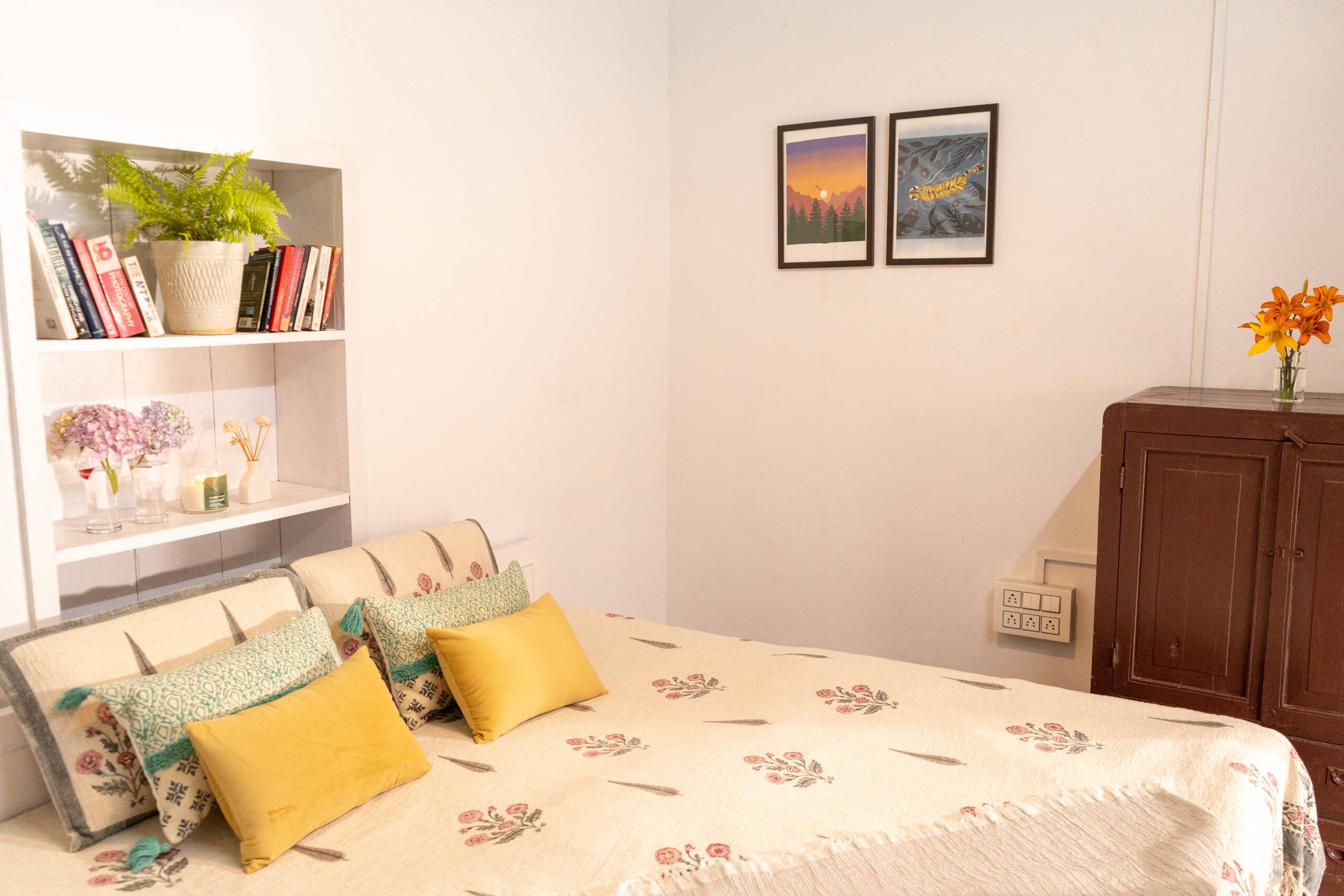 Lady Luna's Dak Bungalow 3