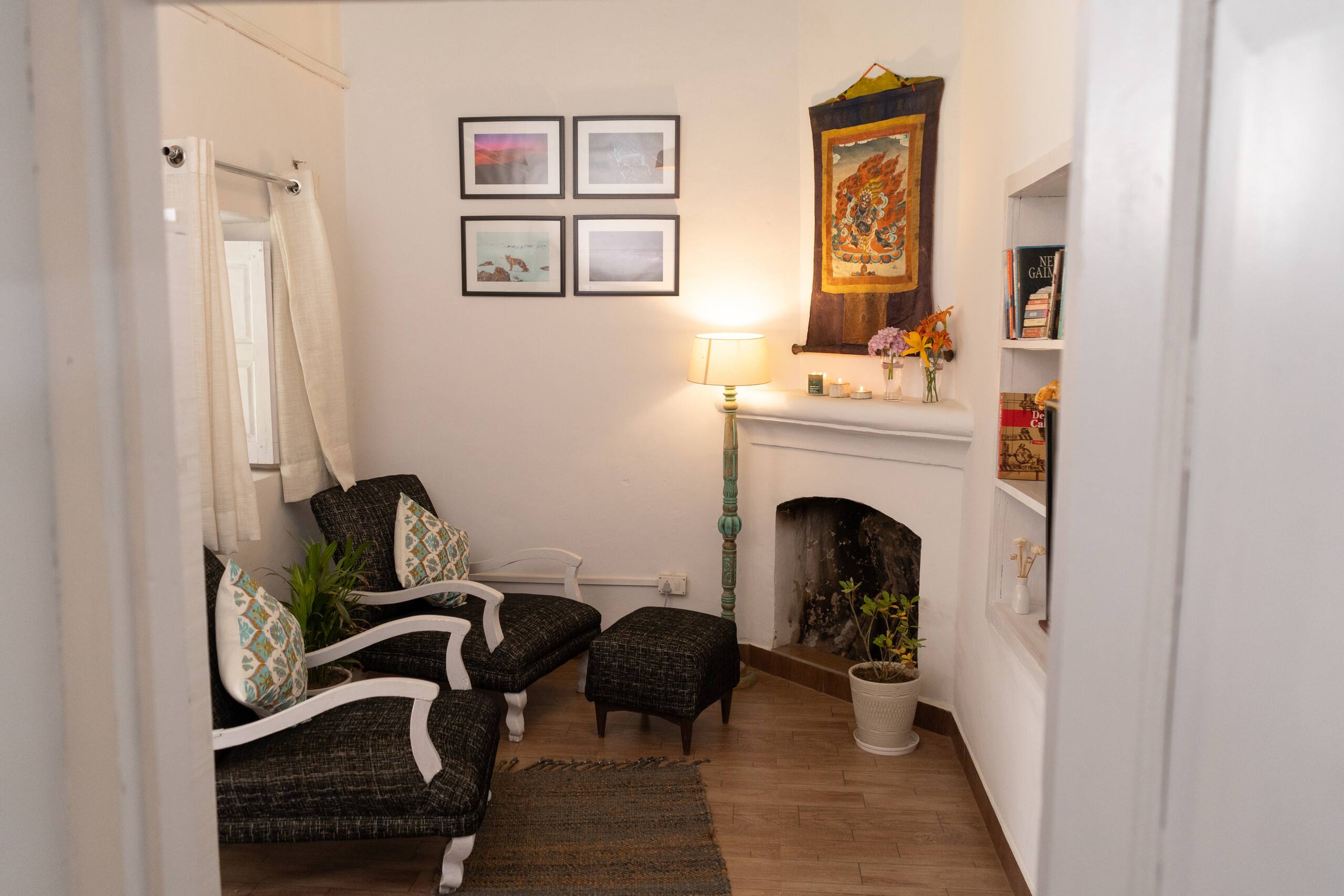 Lady Luna's Dak Bungalow 11