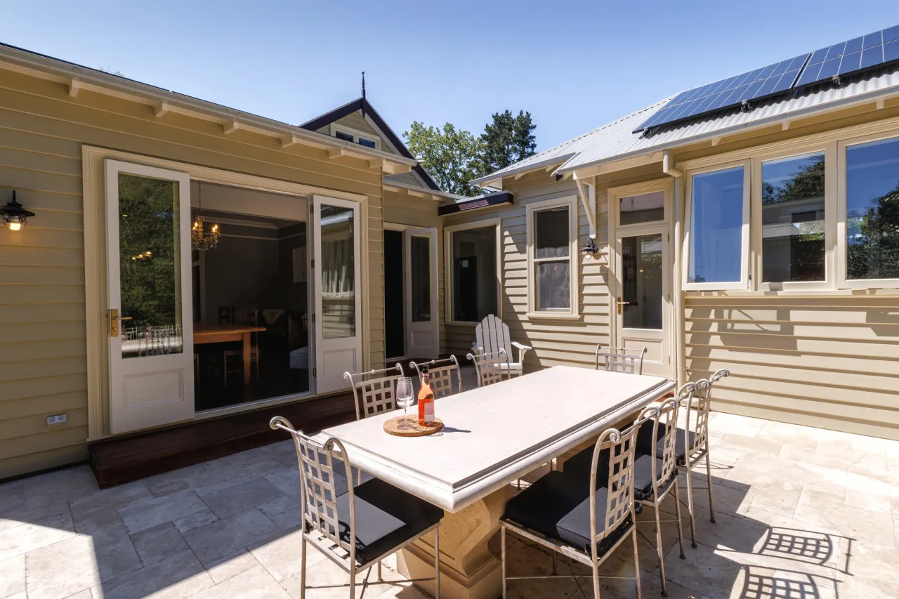 Coryong - A grand residence, 500m from Leura mall 15