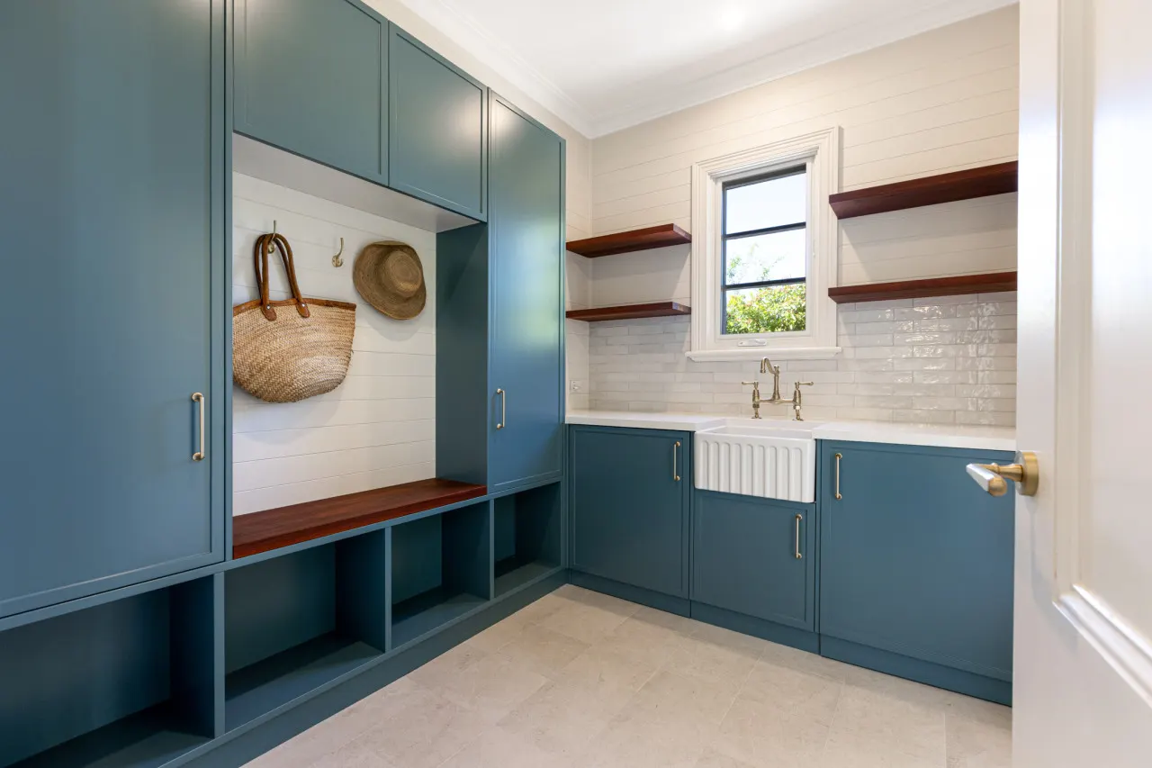Coryong - A grand residence, 500m from Leura mall 17
