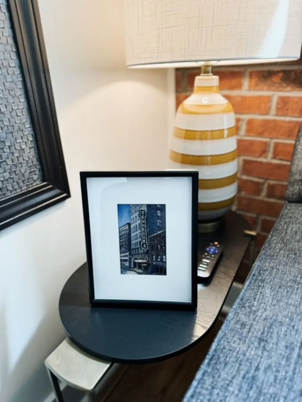 ⁂ Luxury Condo in Quiet Downtown Area ⁂ 12