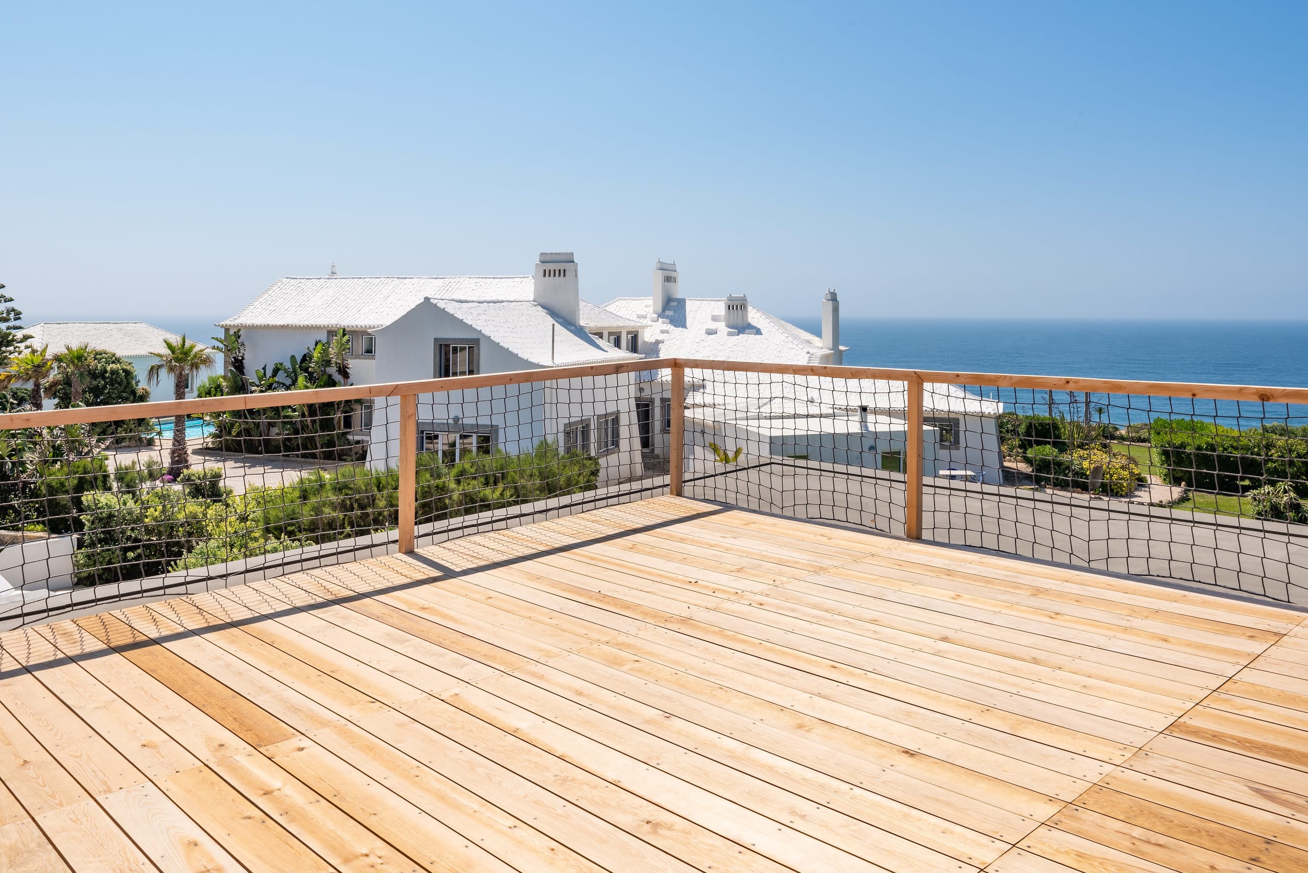 Outpost Loft-Style Duplex Garden Terrace 14