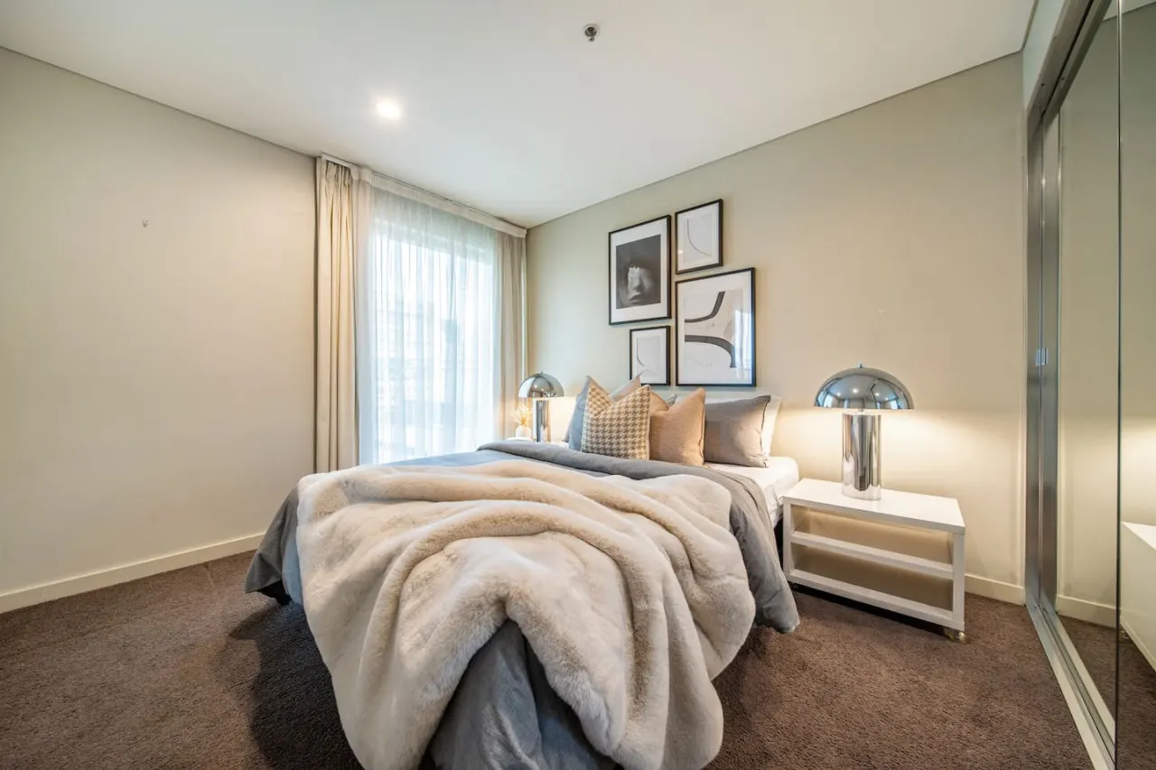 Illuminate North Terrace—Executive CBD Living