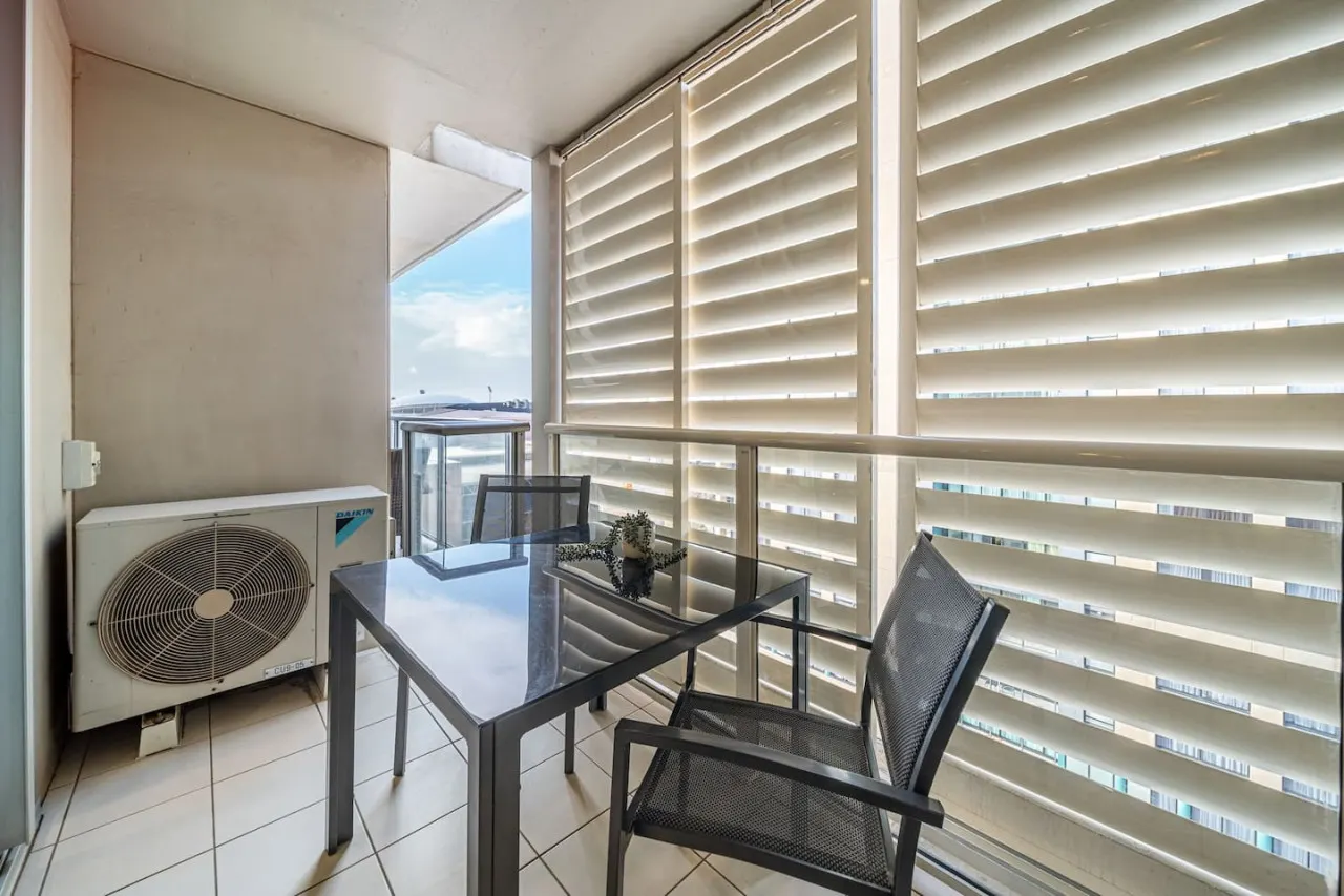 Illuminate North Terrace—Executive CBD Living 16