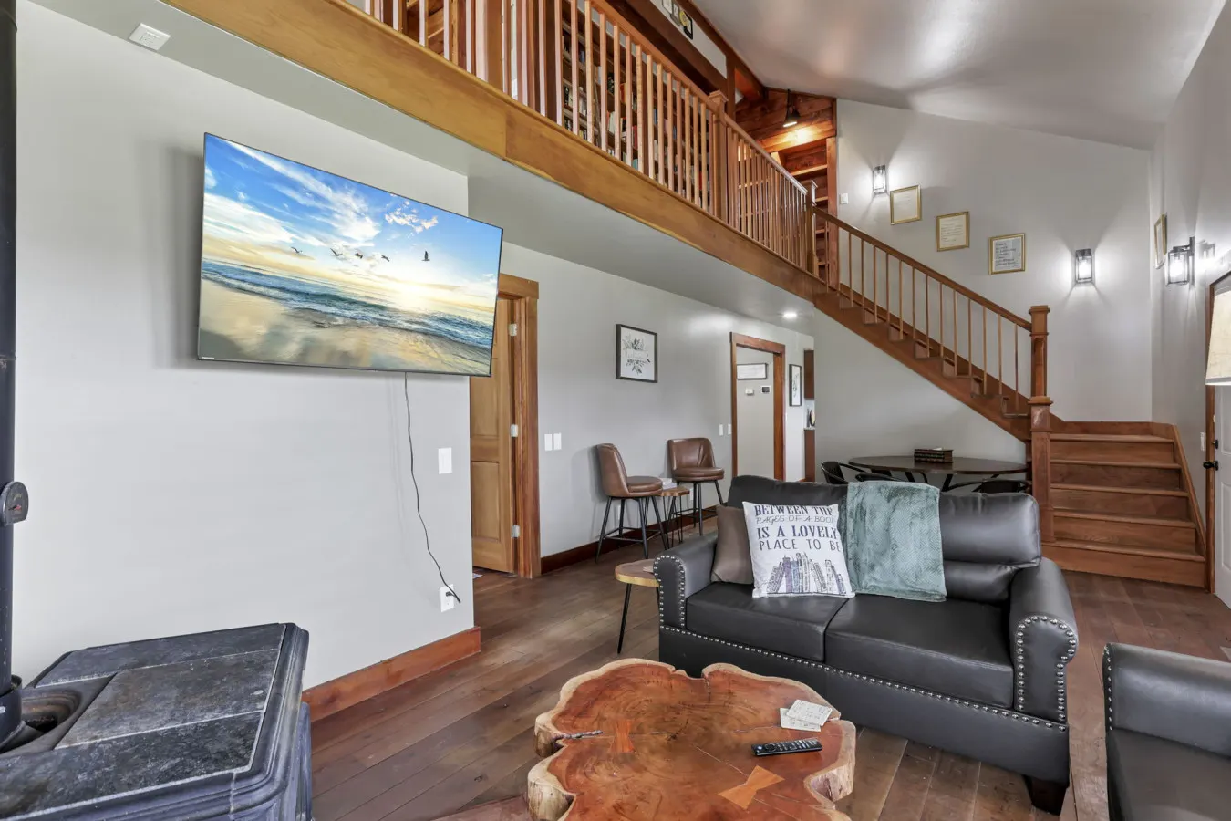 The Book Nook Cabin 9