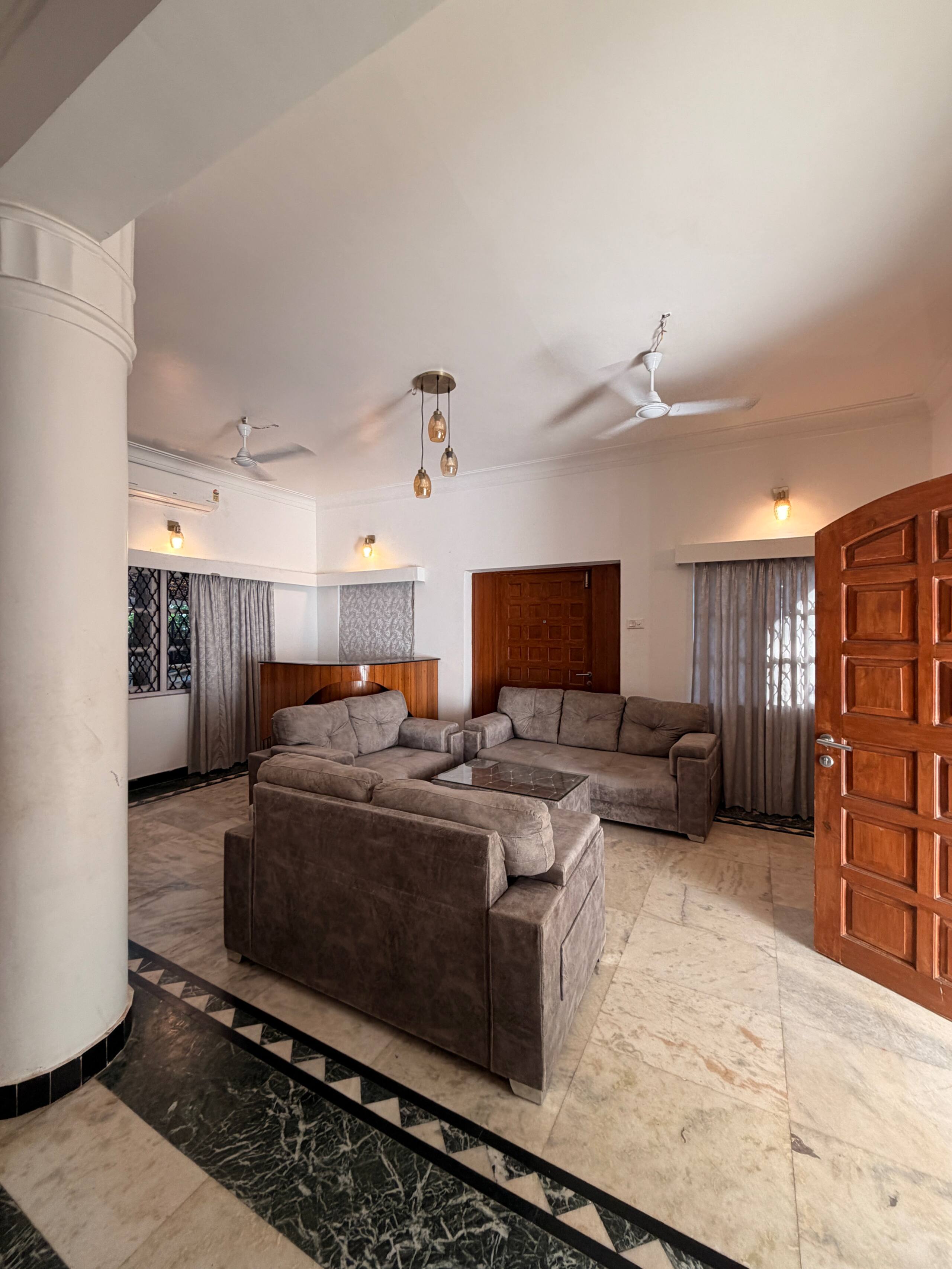 Sea View 4BHK Private Pool Villa in North Goa 10