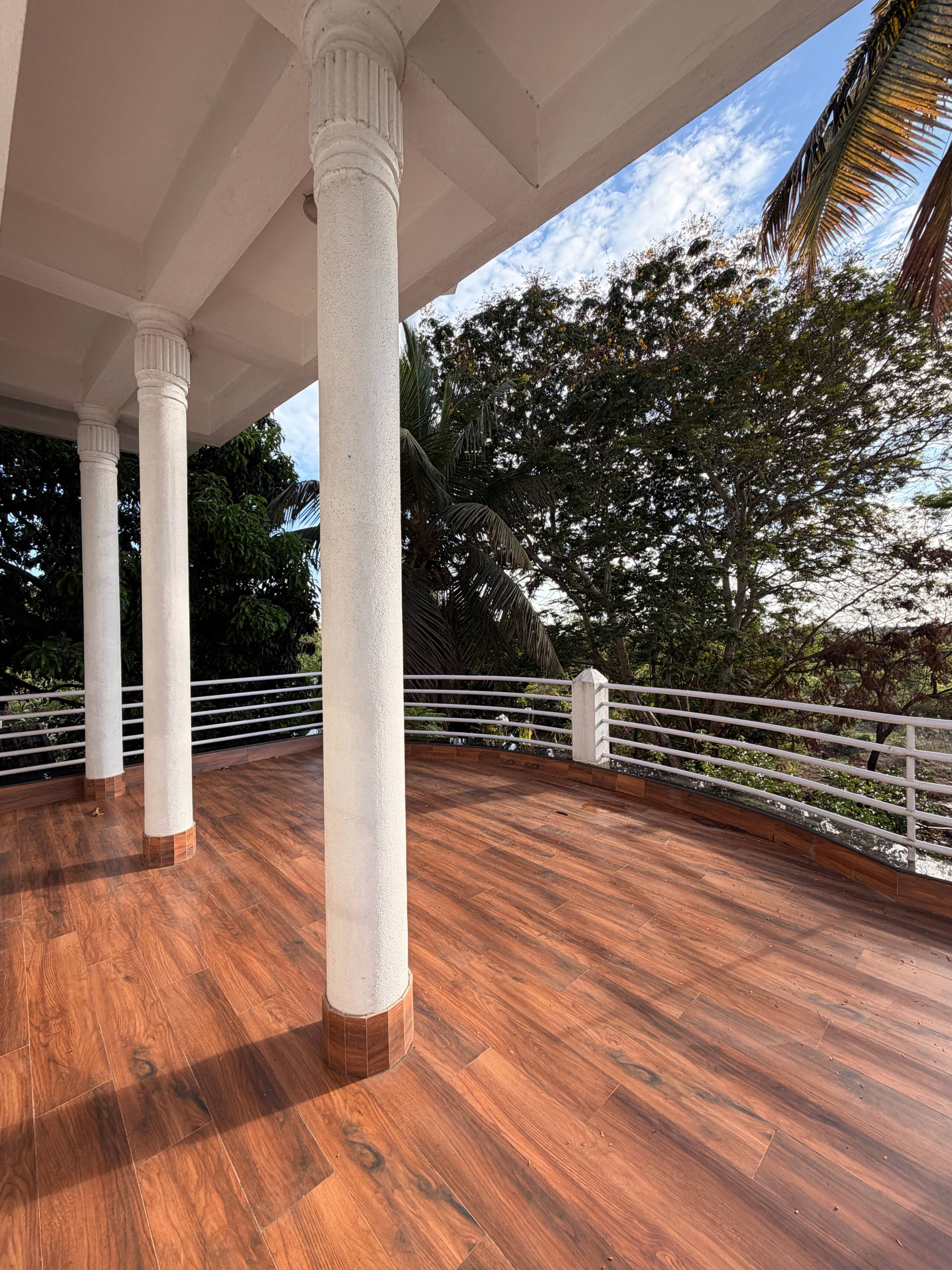 Sea View 4BHK Private Pool Villa in North Goa 33