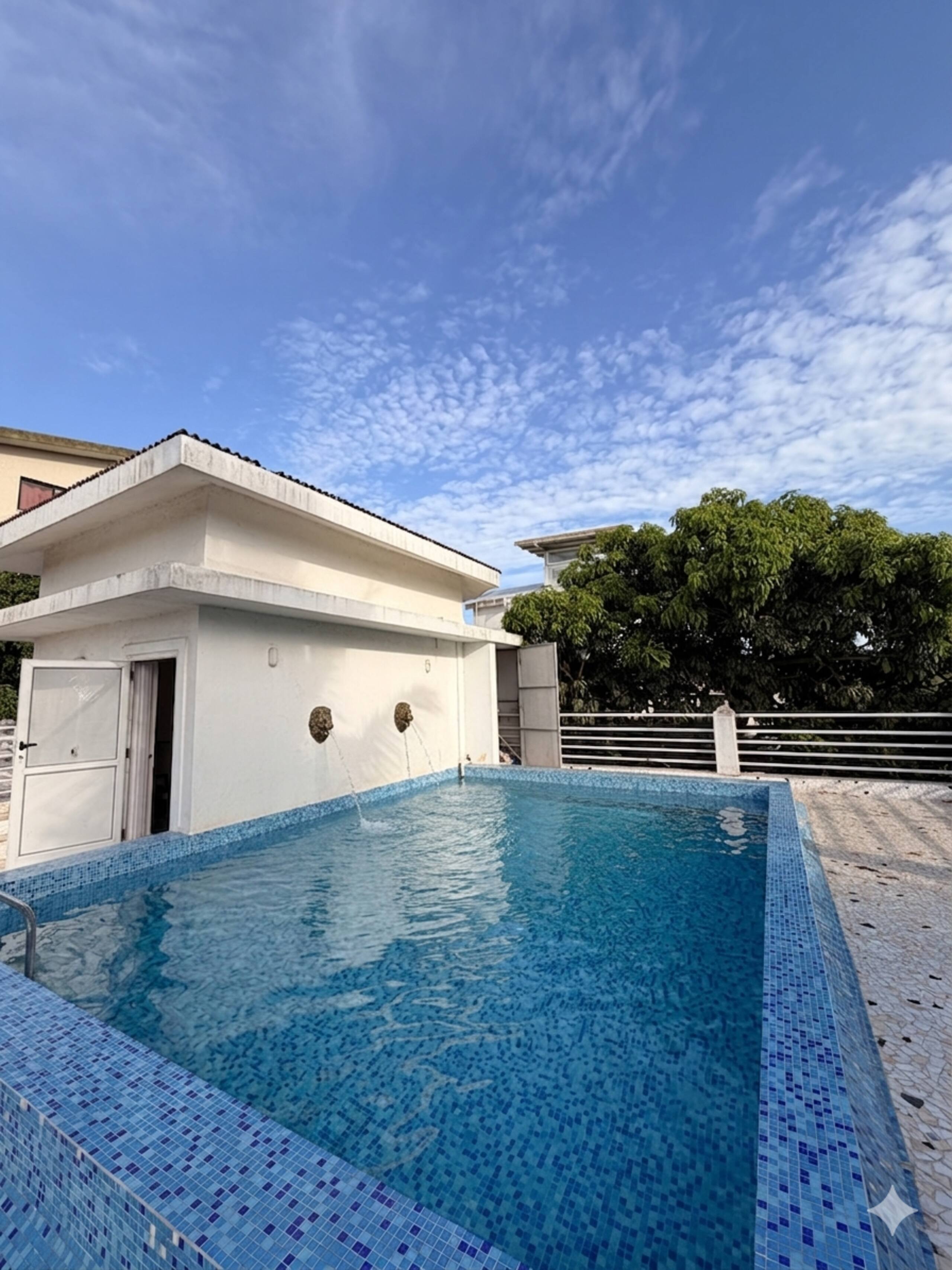 Sea View 4BHK Private Pool Villa in North Goa 31