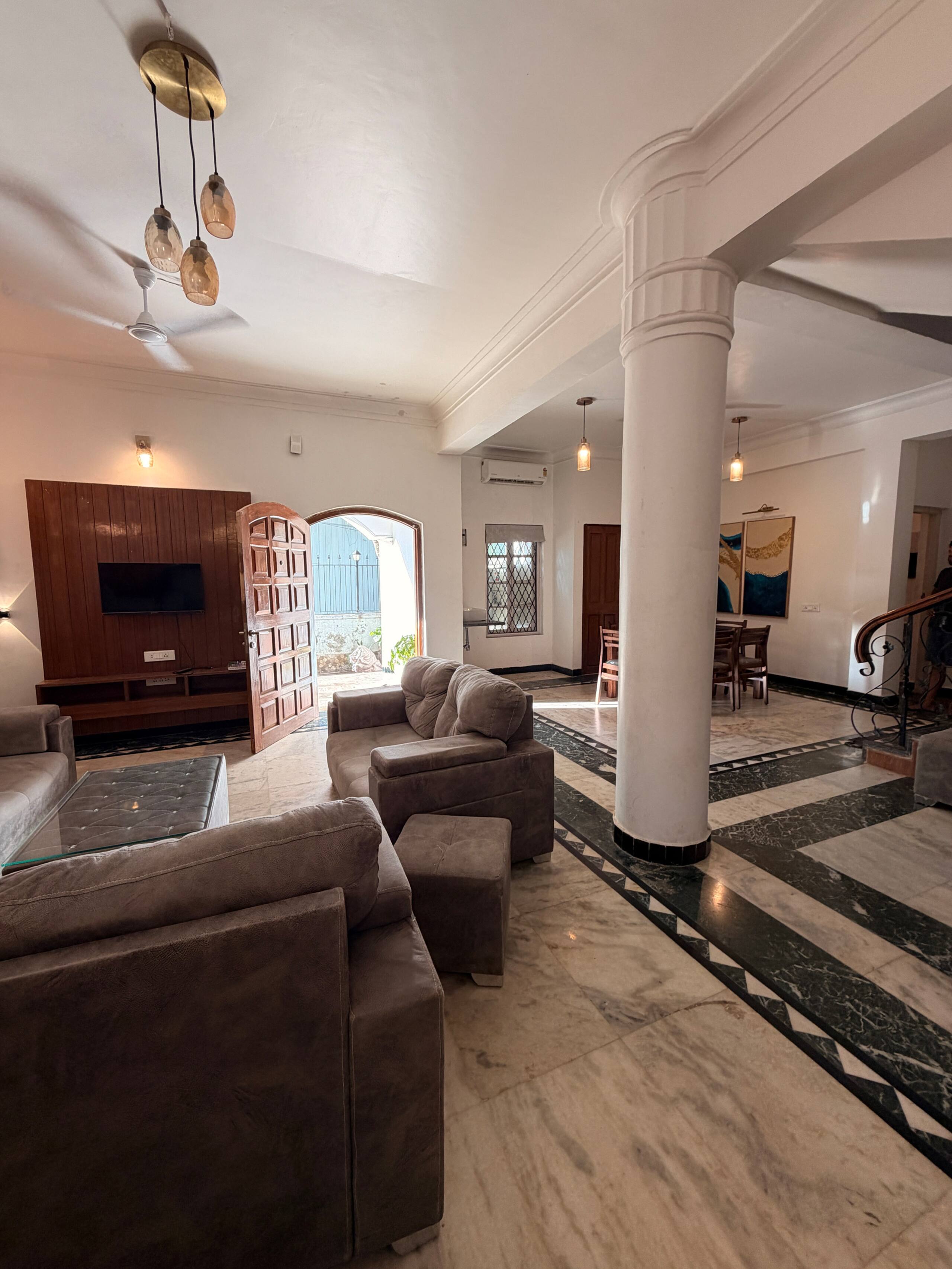 Sea View 4BHK Private Pool Villa in North Goa 14