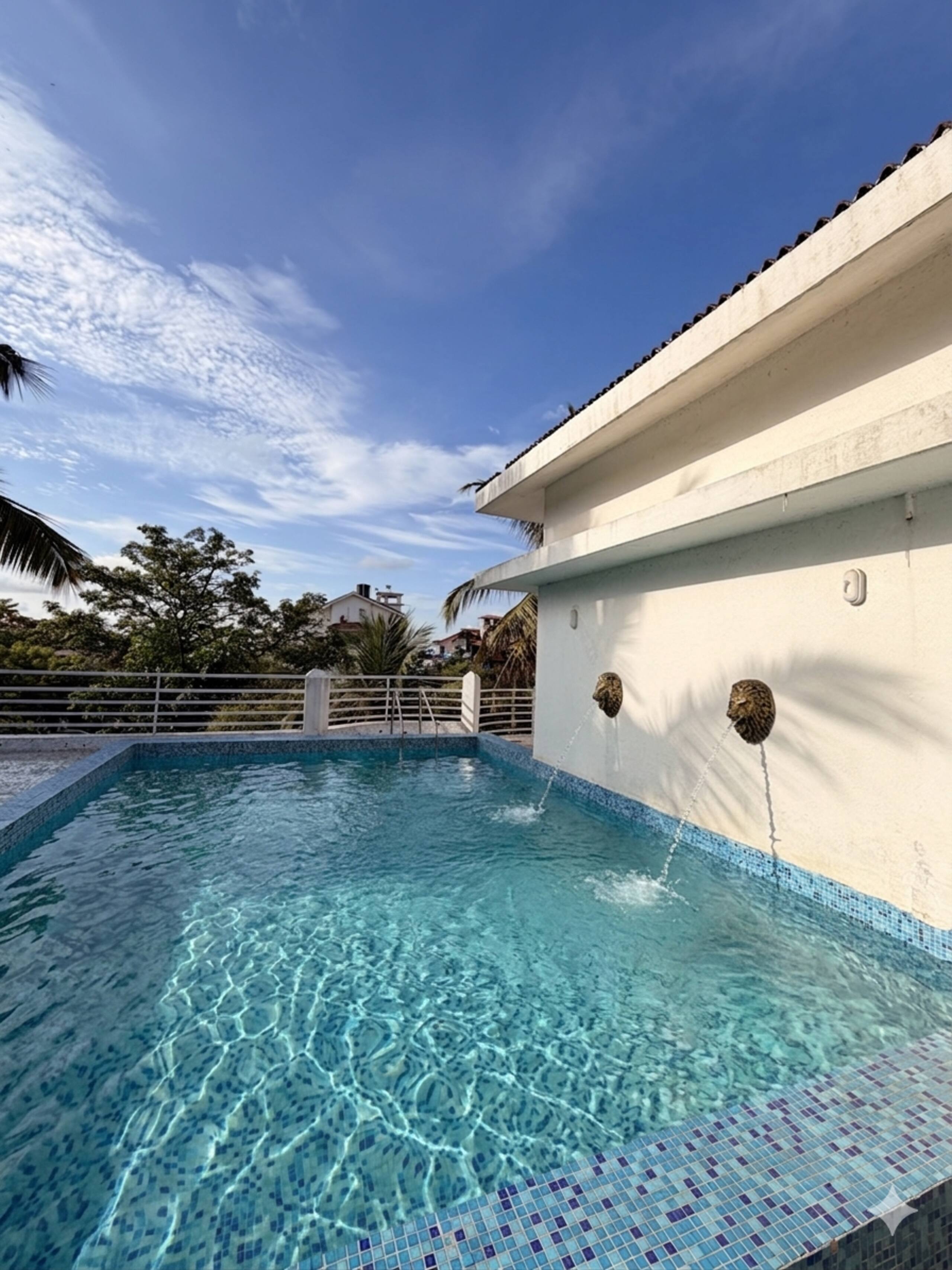 Sea View 4BHK Private Pool Villa in North Goa 30