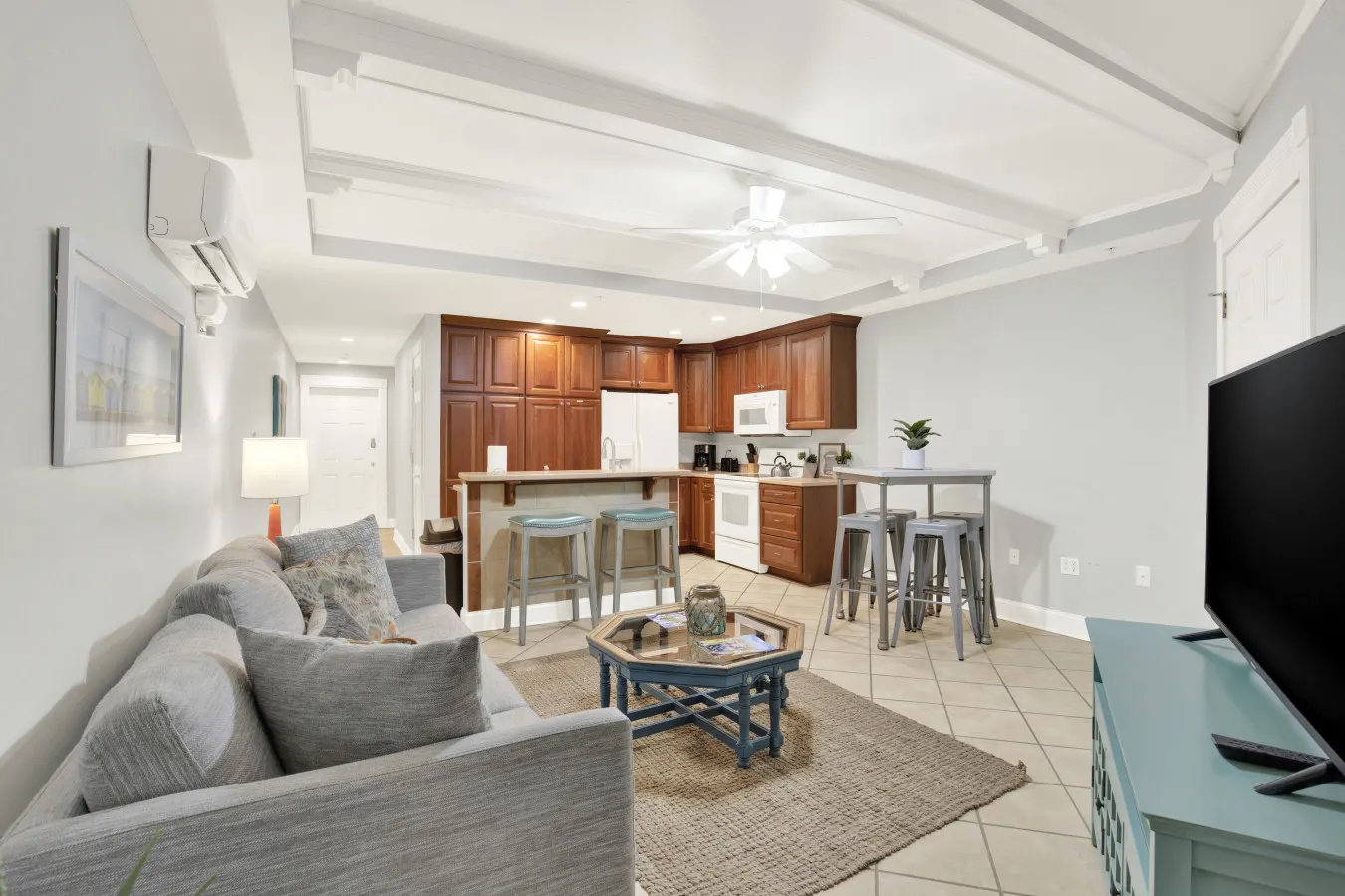 Beachside Colony Resort Unit 222B — photo 2