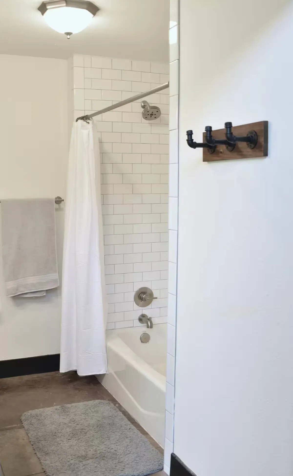 Lil' Mesquite at Behrens Lofts- Dwntwn Luxury Loft 16