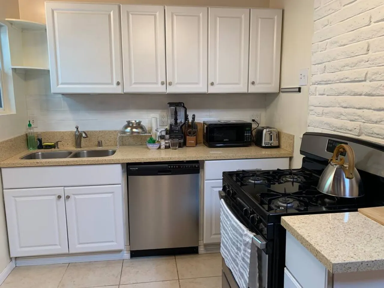MB Gem 1 - 1.3Miles To Beach, Close To LAX & Park 6