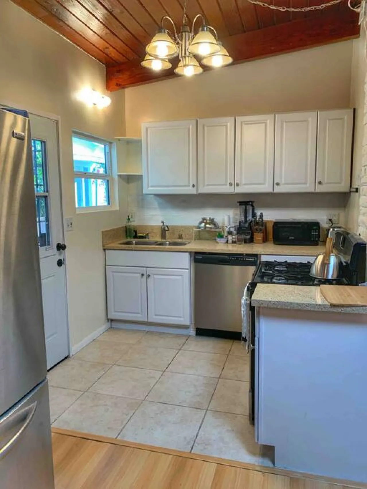 MB Gem 1 - 1.3Miles To Beach, Close To LAX & Park 7