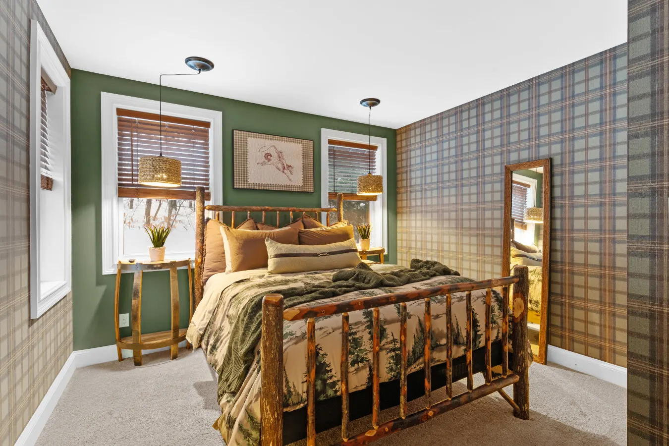 Wild, Wild West Side! Hot tub, Games, Dog Friendly 5