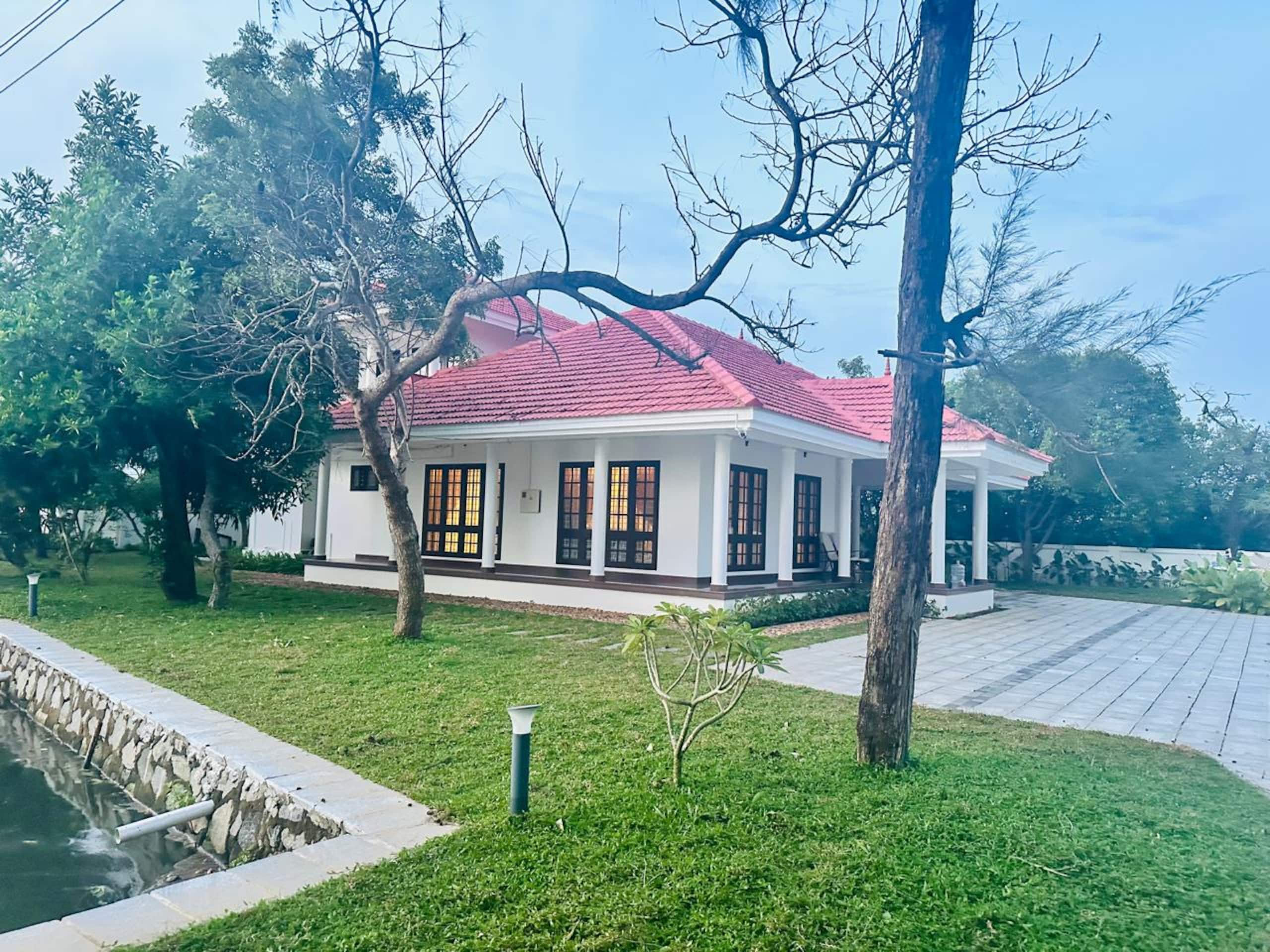 Anaara Escapes waterfront villa