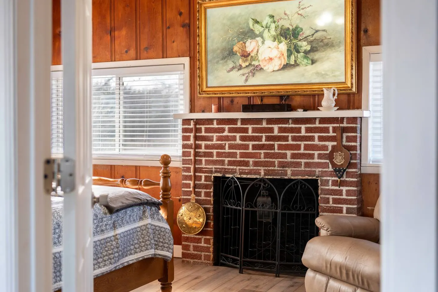 Views! Historic Branson Home, Swings, Firepit, Fun 13