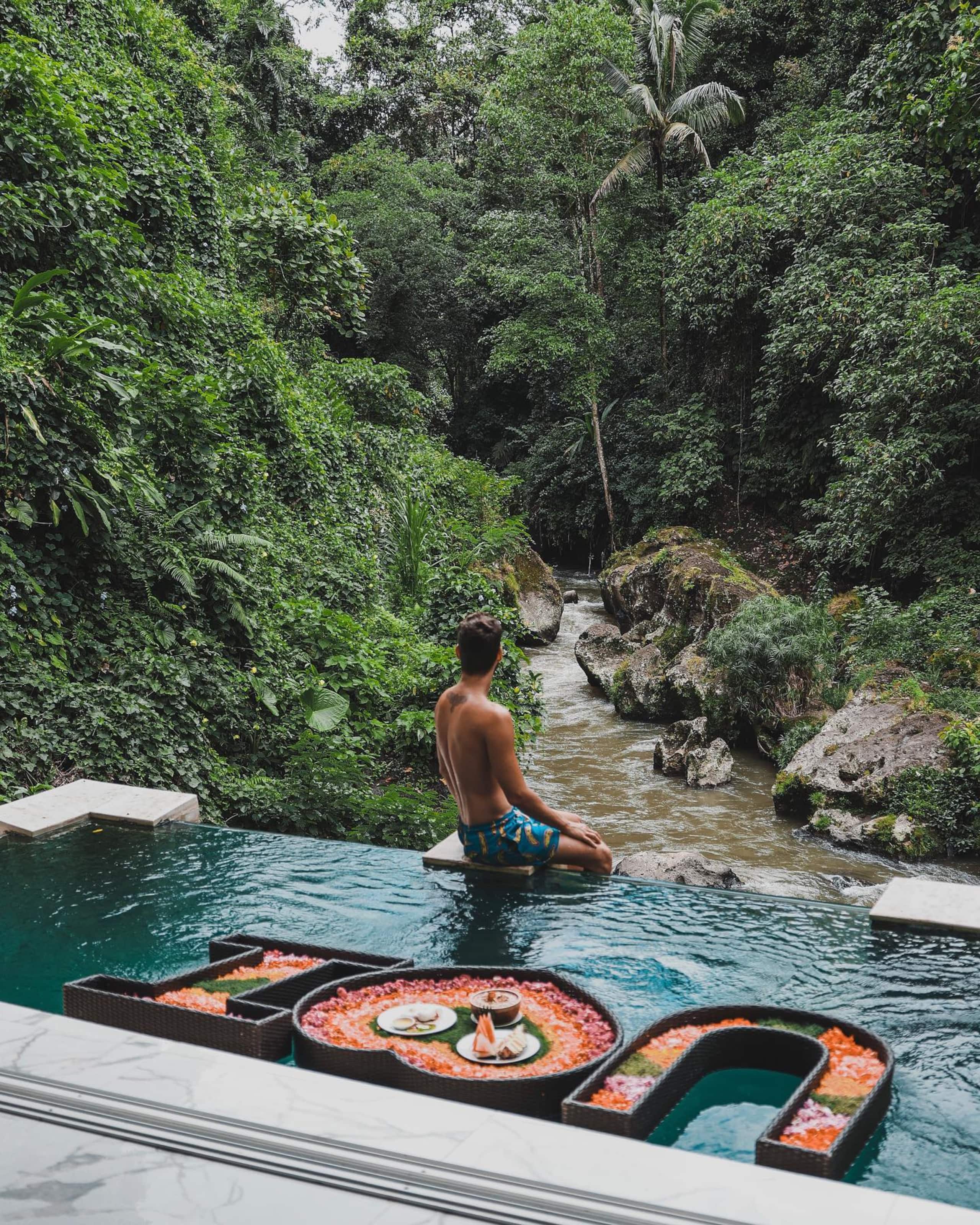 Glass Pool River/Jungle Villa @ VillaCellaBella