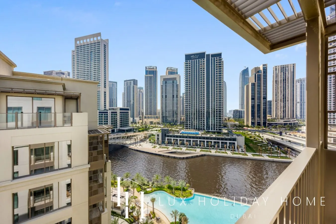 LUX The Rosewater Creek Suite 14
