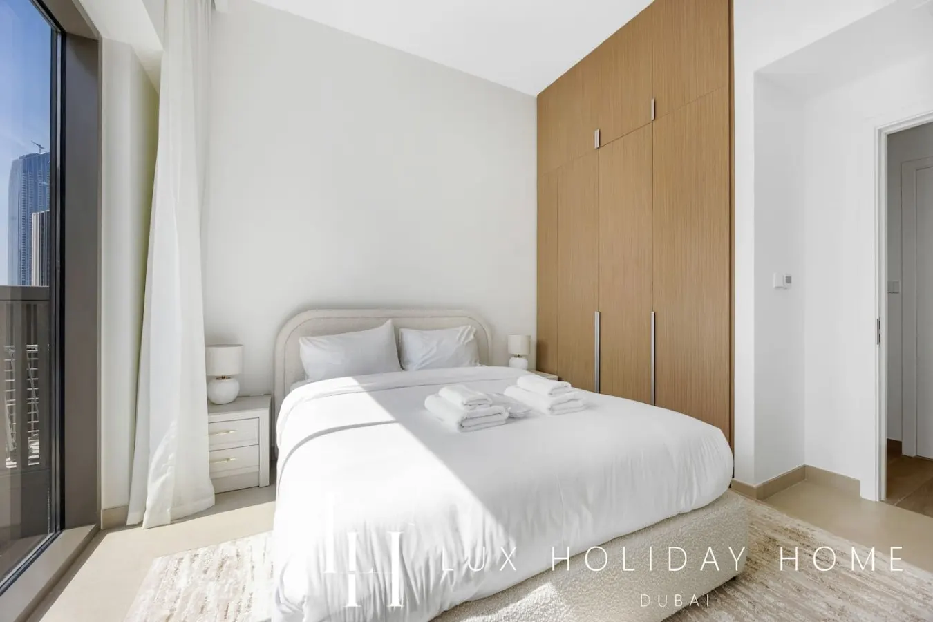 LUX The Rosewater Creek Suite 17