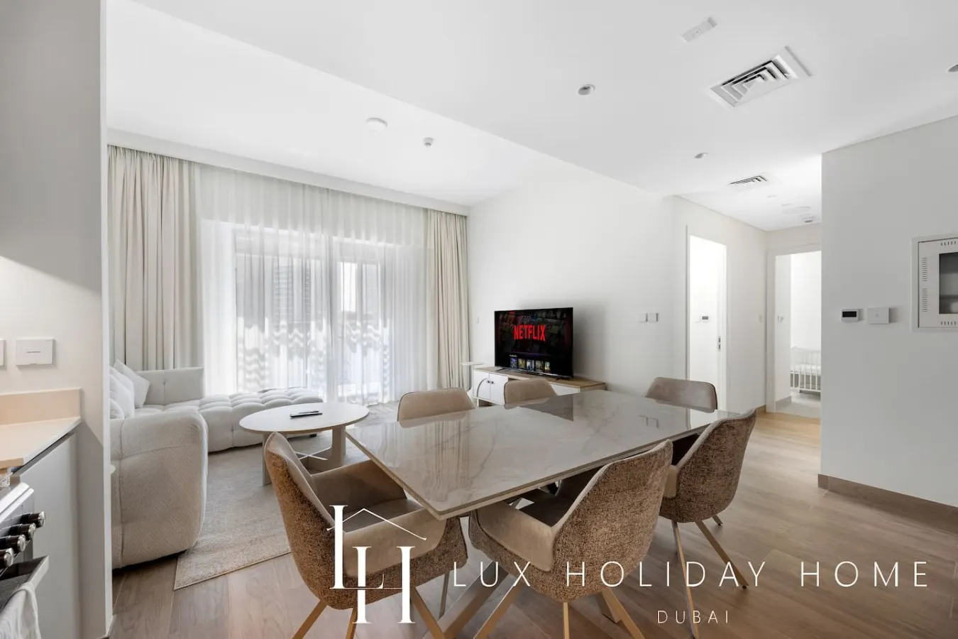 LUX The Rosewater Creek Suite 6