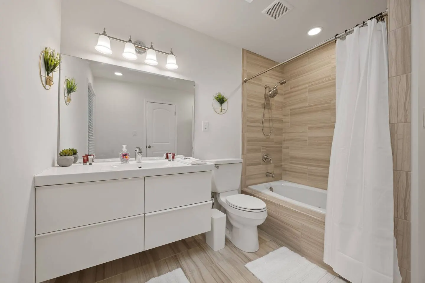 5BR Smyrna Home Near the Battery 20