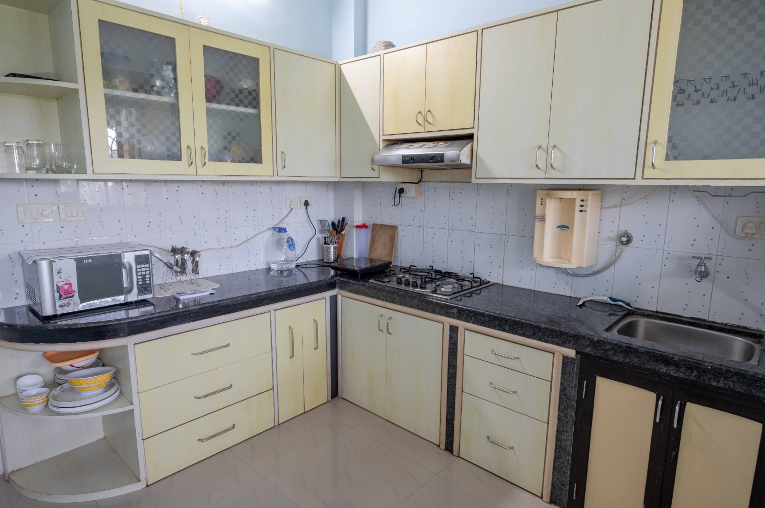 Clemy's home-2Bedroom Apartment near Majorda Beach 7