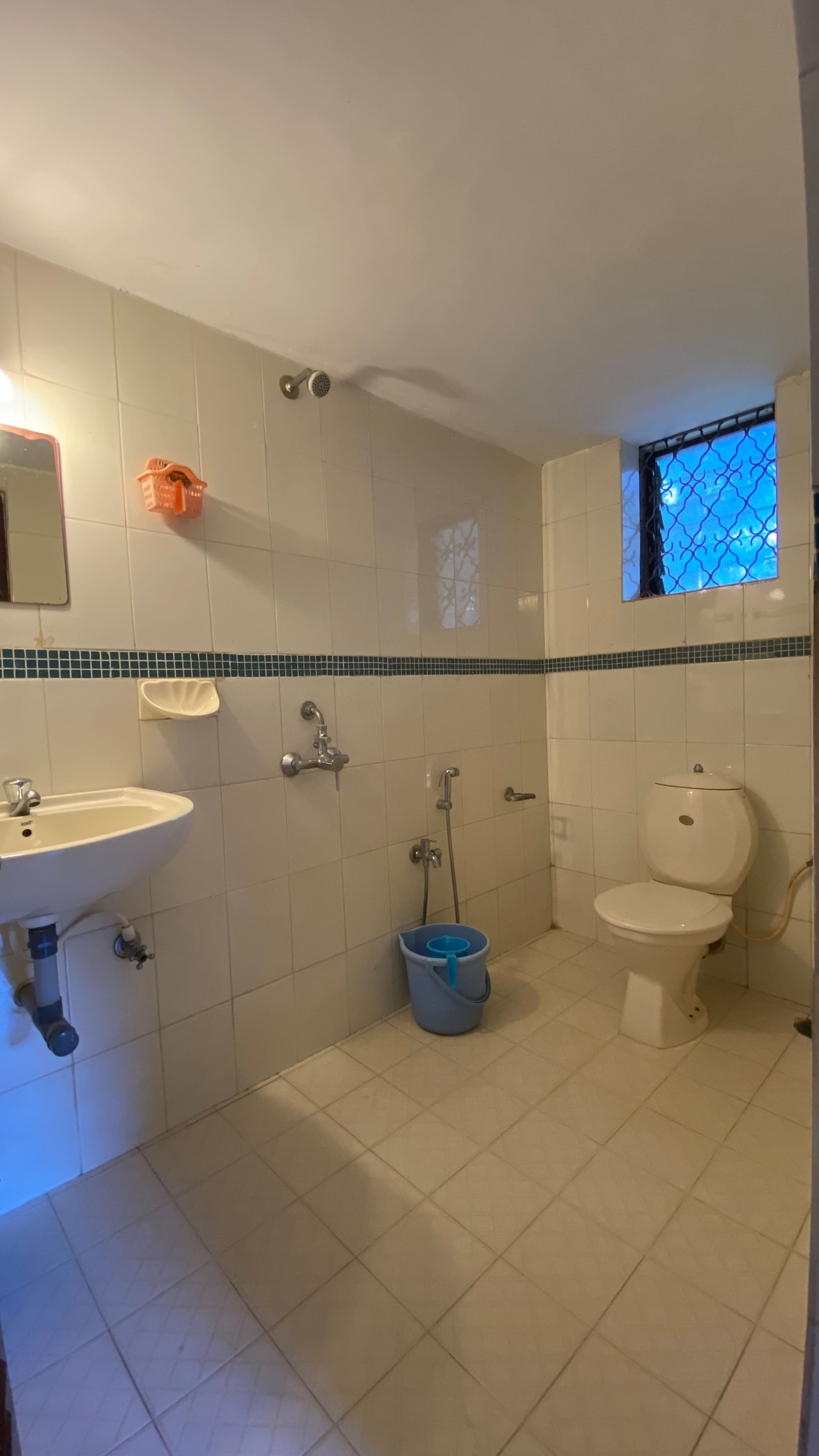4 bedroom beach Side apartment, Candolim Goa 14