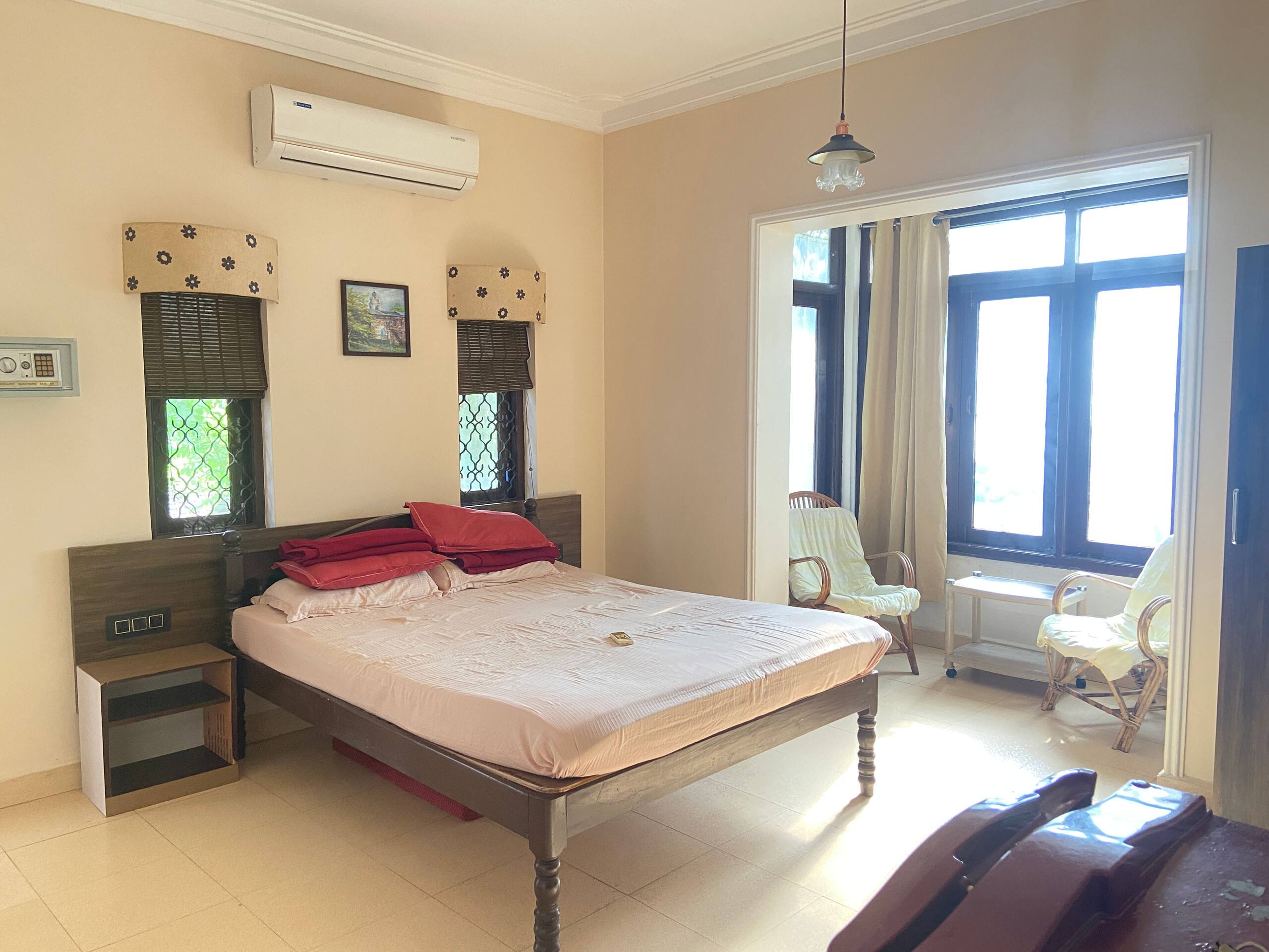 4 bedroom beach Side apartment, Candolim Goa 31
