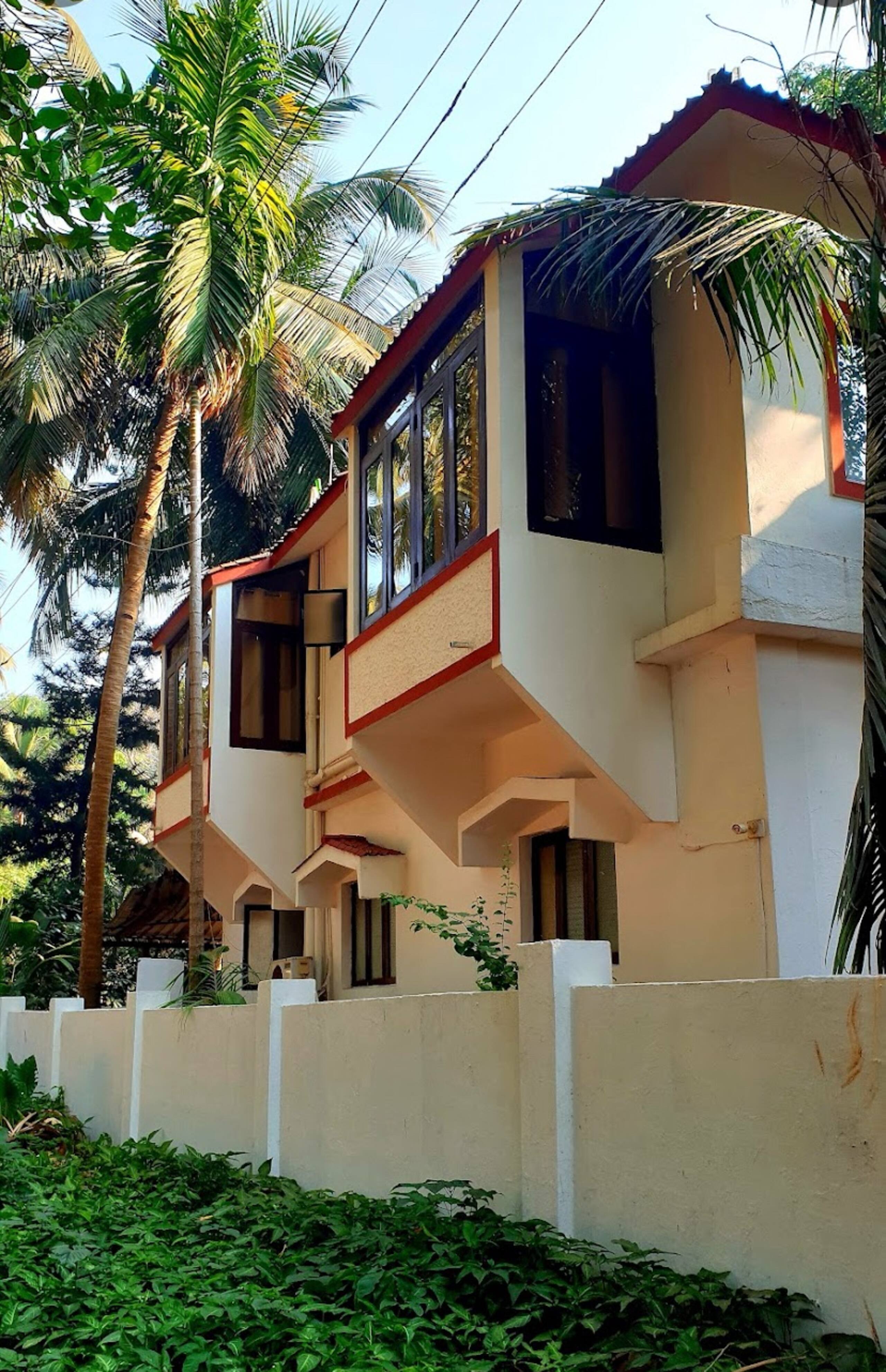 4 bedroom beach Side apartment, Candolim Goa 1