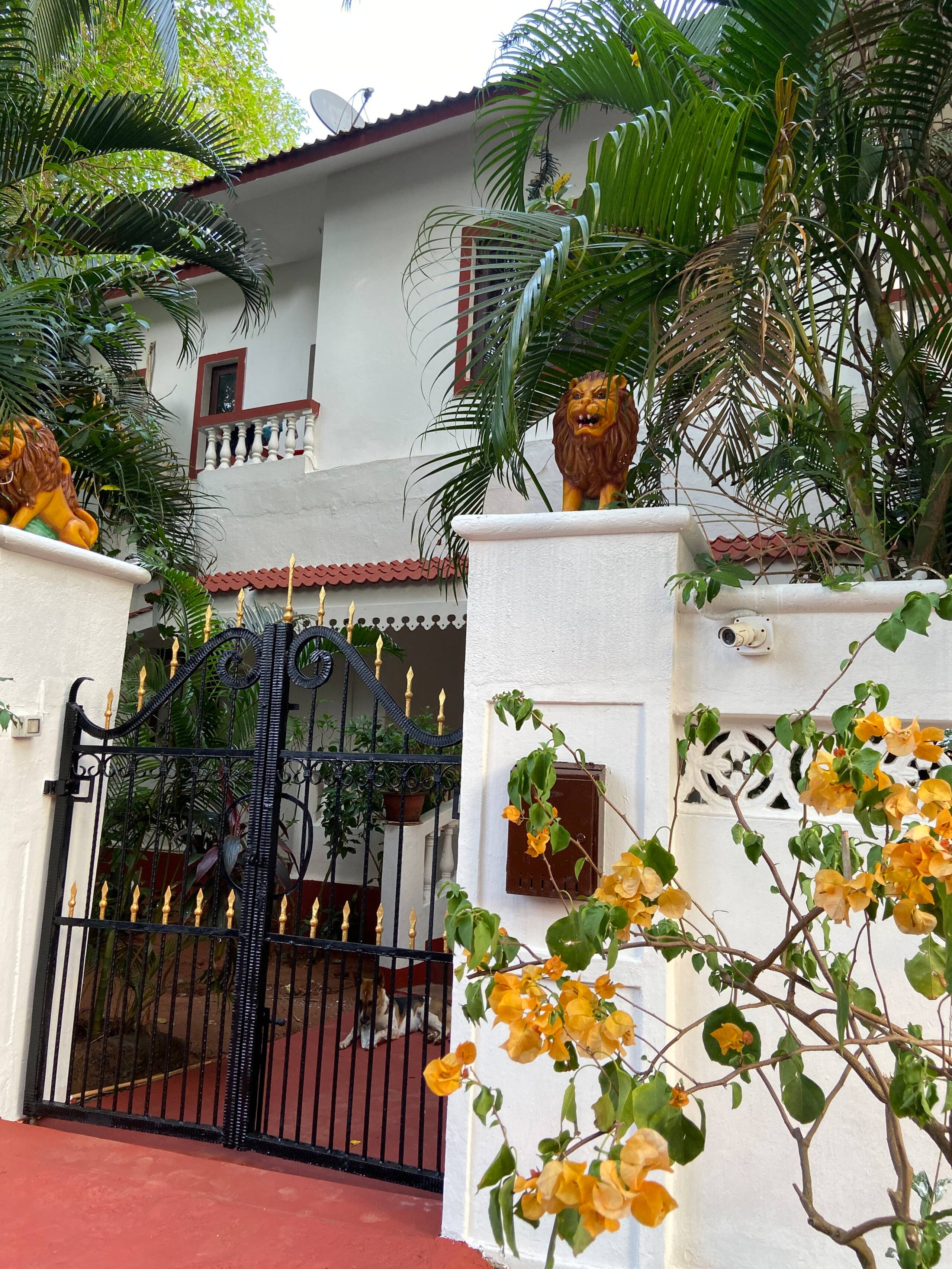 4 bedroom beach Side apartment, Candolim Goa 21