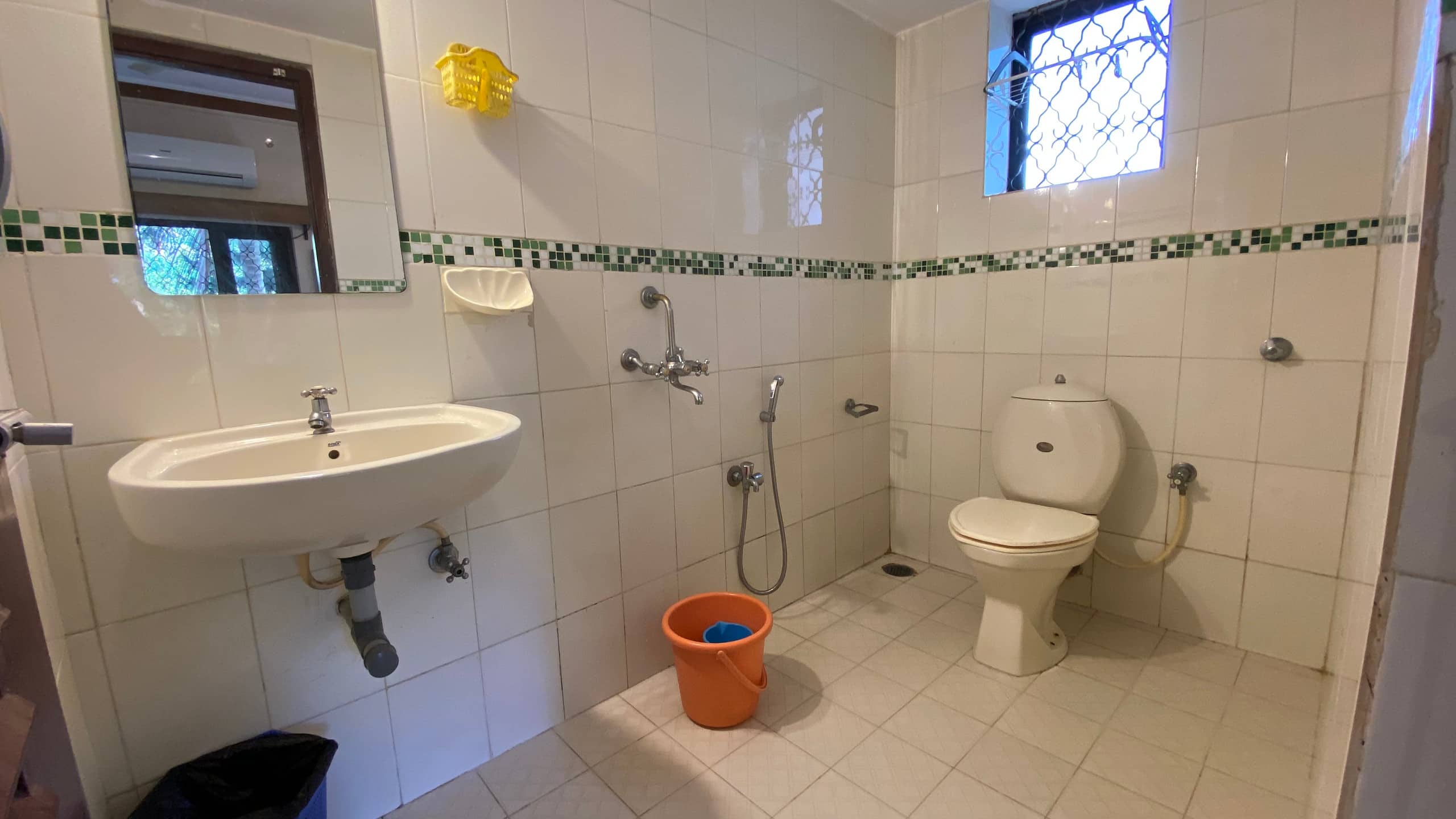 4 bedroom beach Side apartment, Candolim Goa 16