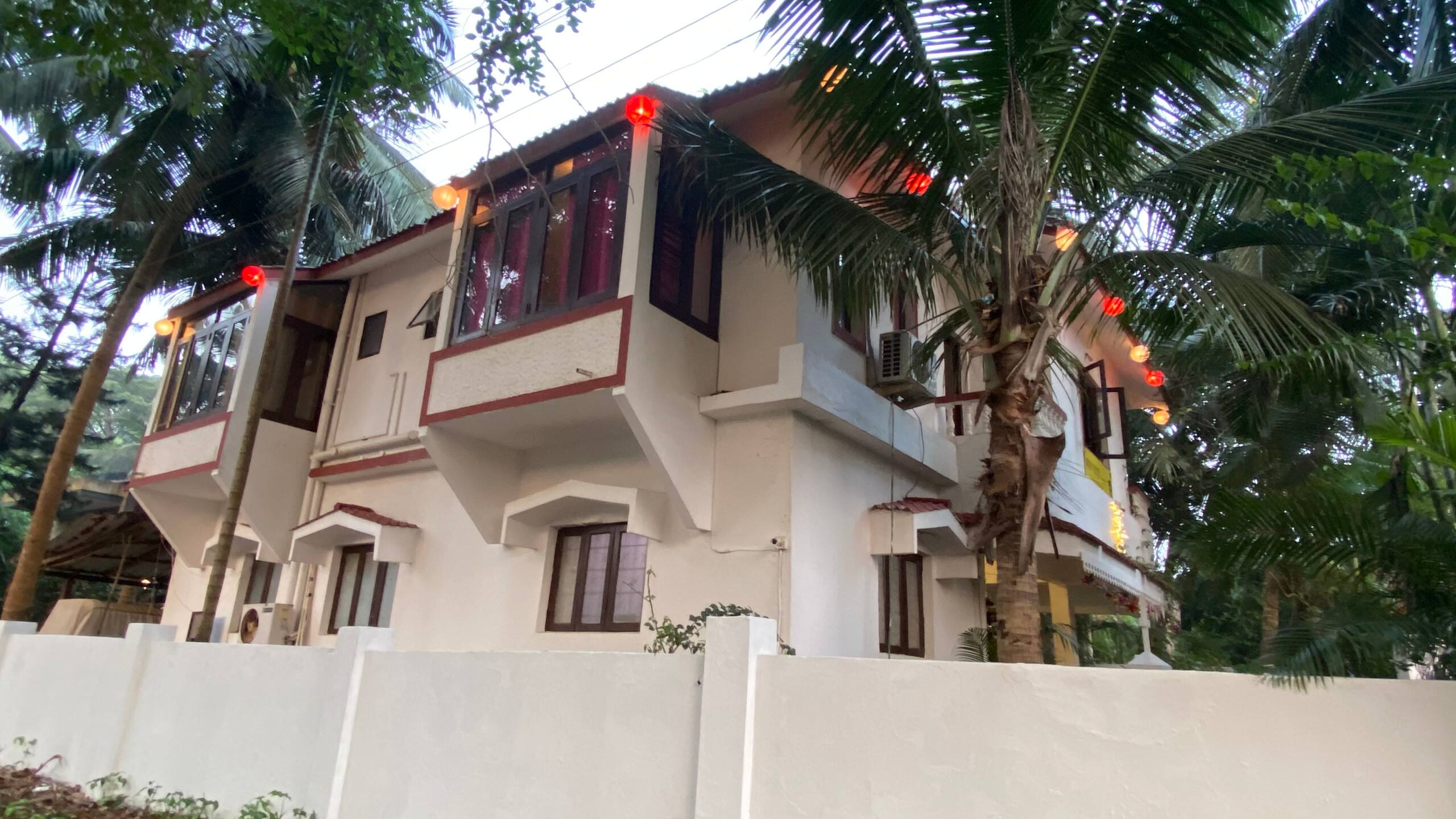 4 bedroom beach Side apartment, Candolim Goa 22
