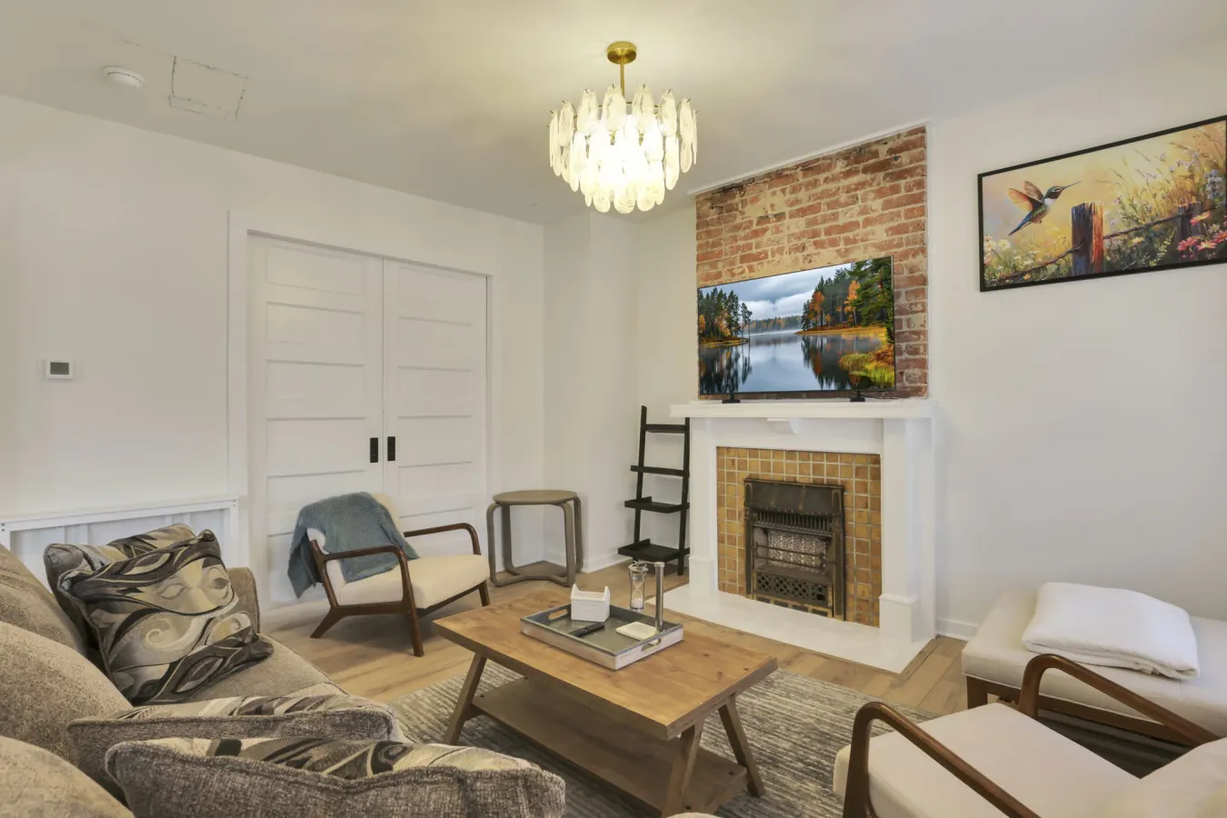 Cozy Housing on Oak 8