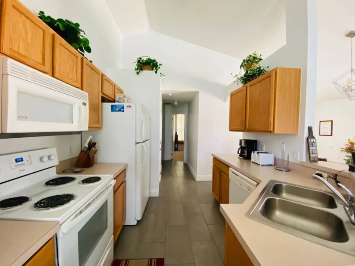 Modern 4-Bedroom Villa with Private Pool in Southern Dunes Golf & Country Club 4