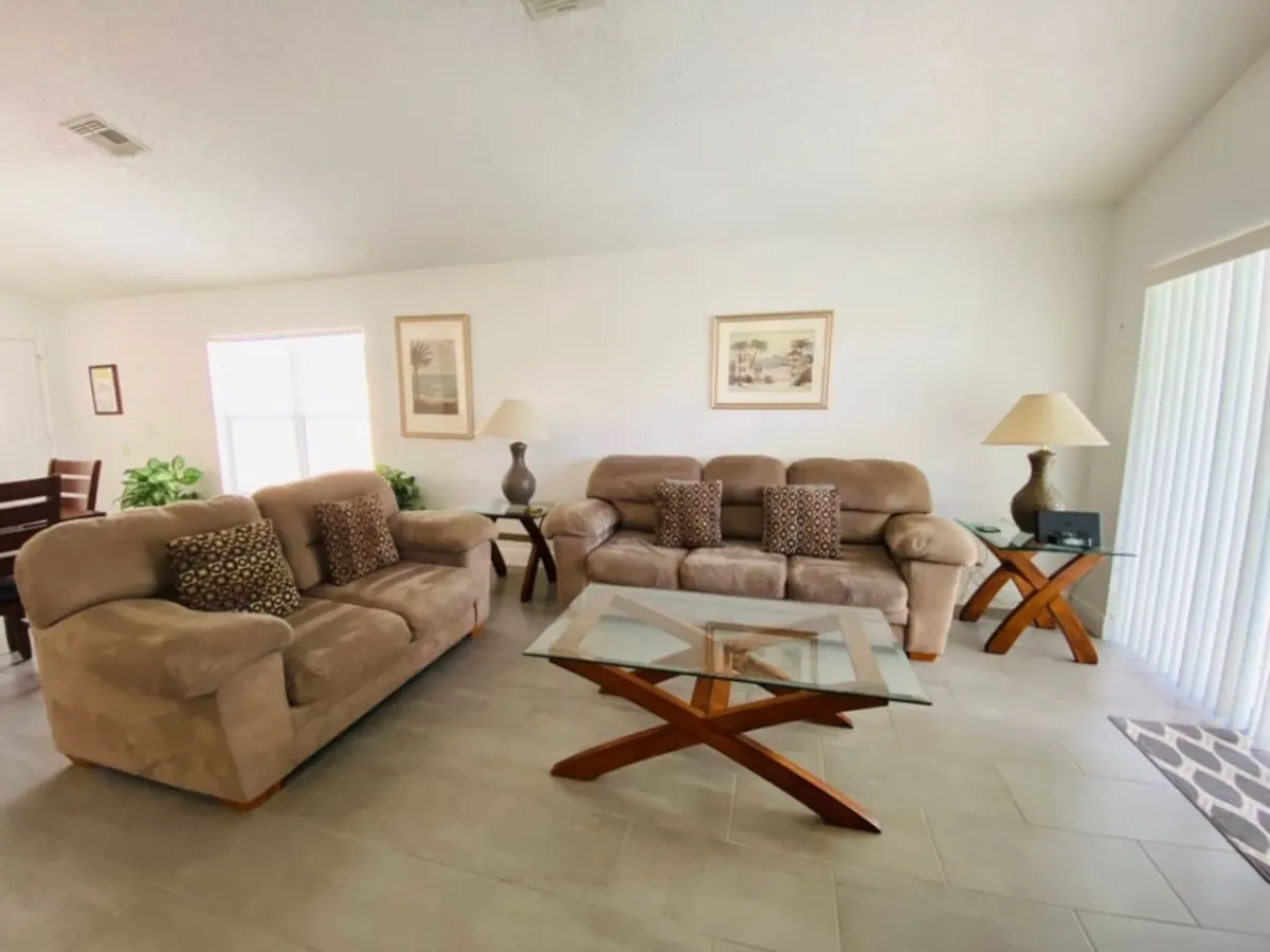 Modern 4-Bedroom Villa with Private Pool in Southern Dunes Golf & Country Club 6