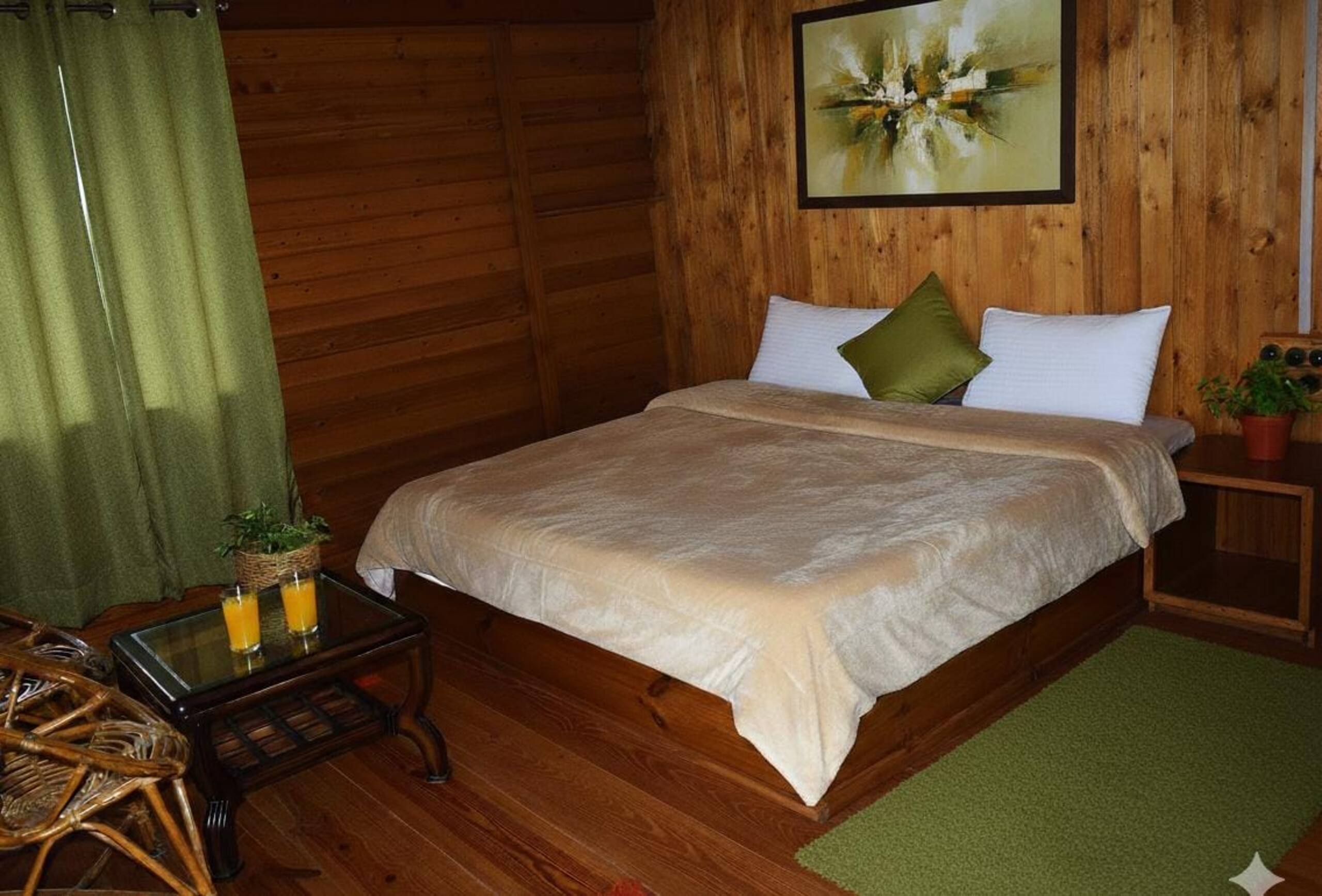 IOI Echoes Room : Cozy Stay in Dalhousie