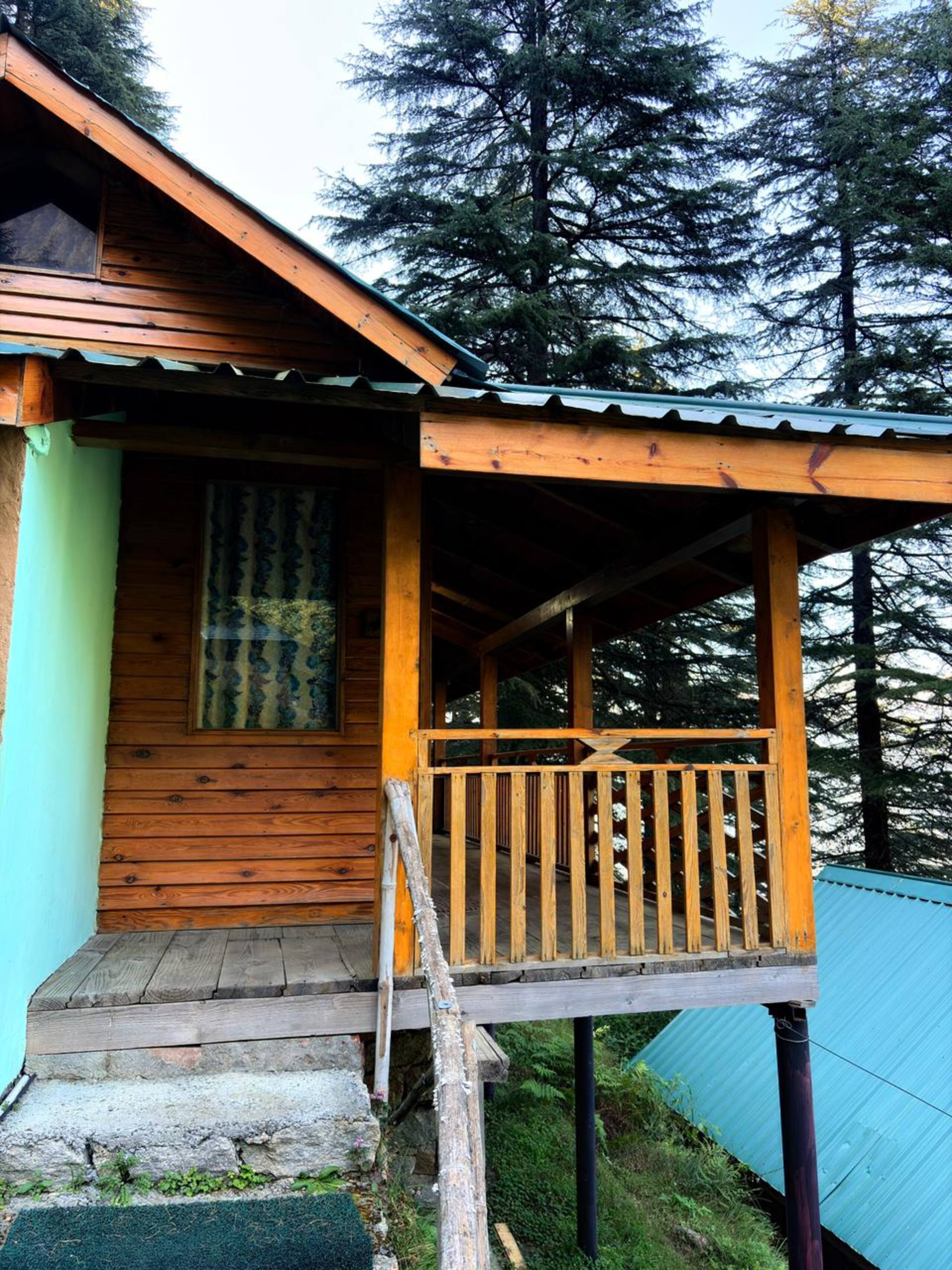 IOI Echoes Room : Cozy Stay in Dalhousie 12