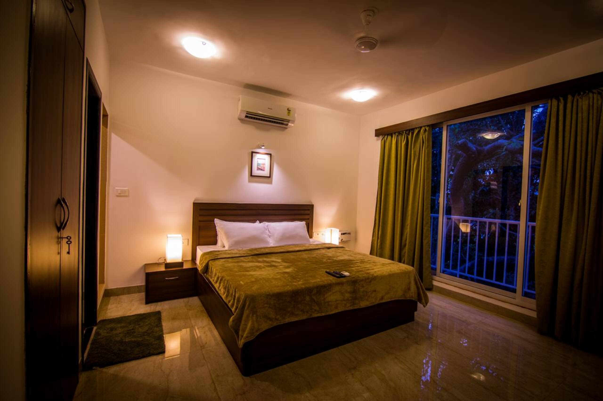 06 BHK with  private pool in Arproa 14