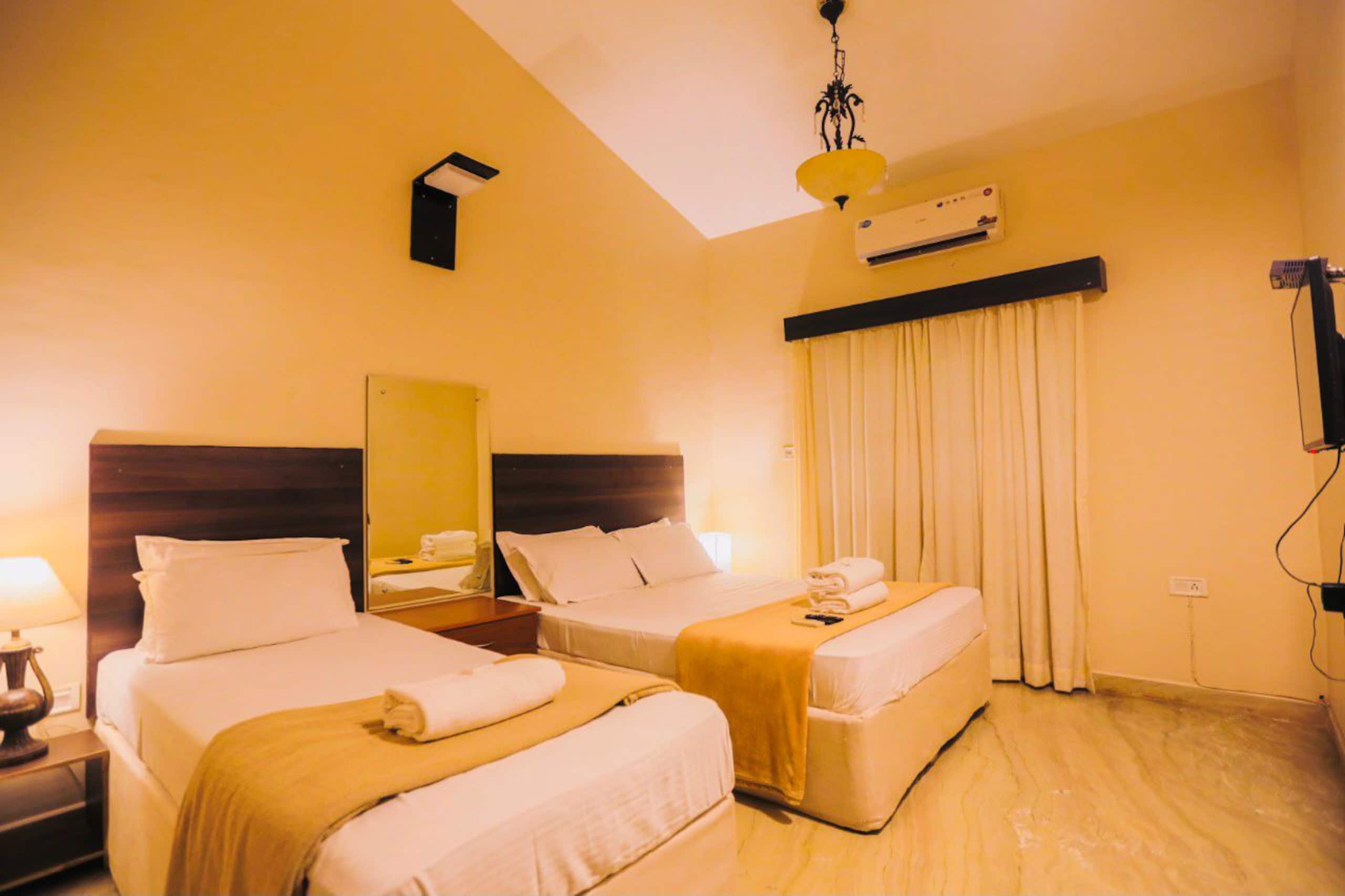 06 BHK with  private pool in Arproa 22