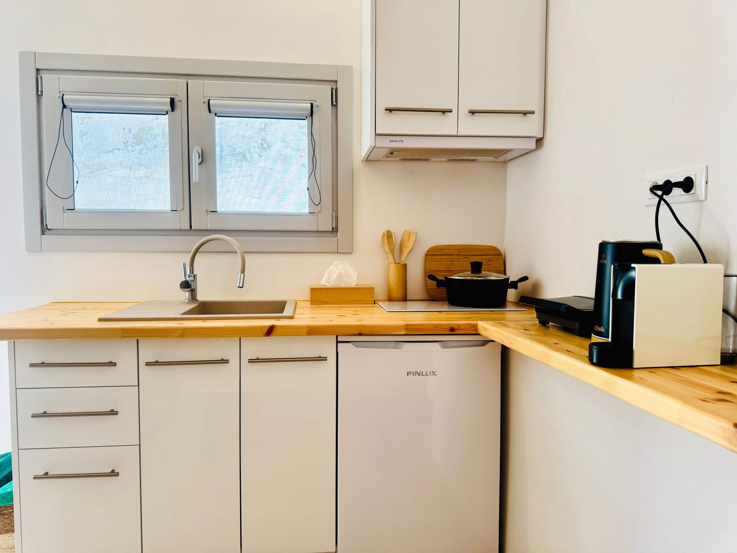 One Bedroom Triple Apartment Down Town By Merriam 11