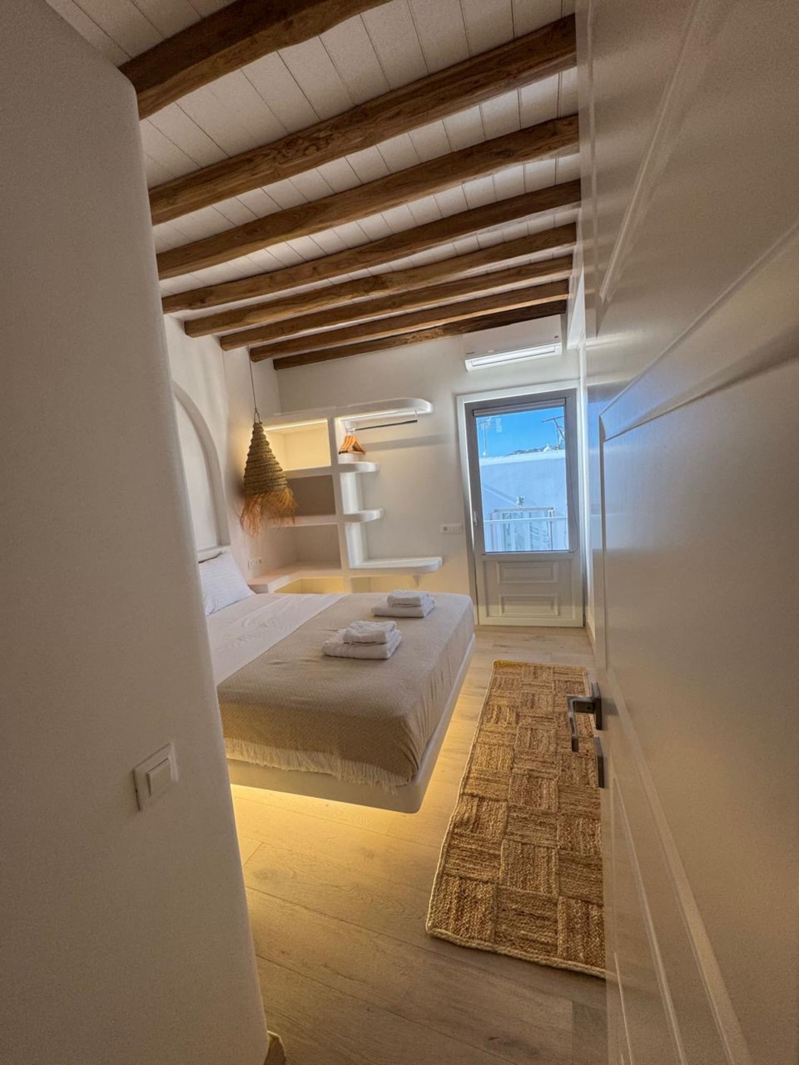One Bedroom Triple Apartment Down Town By Merriam — photo 5
