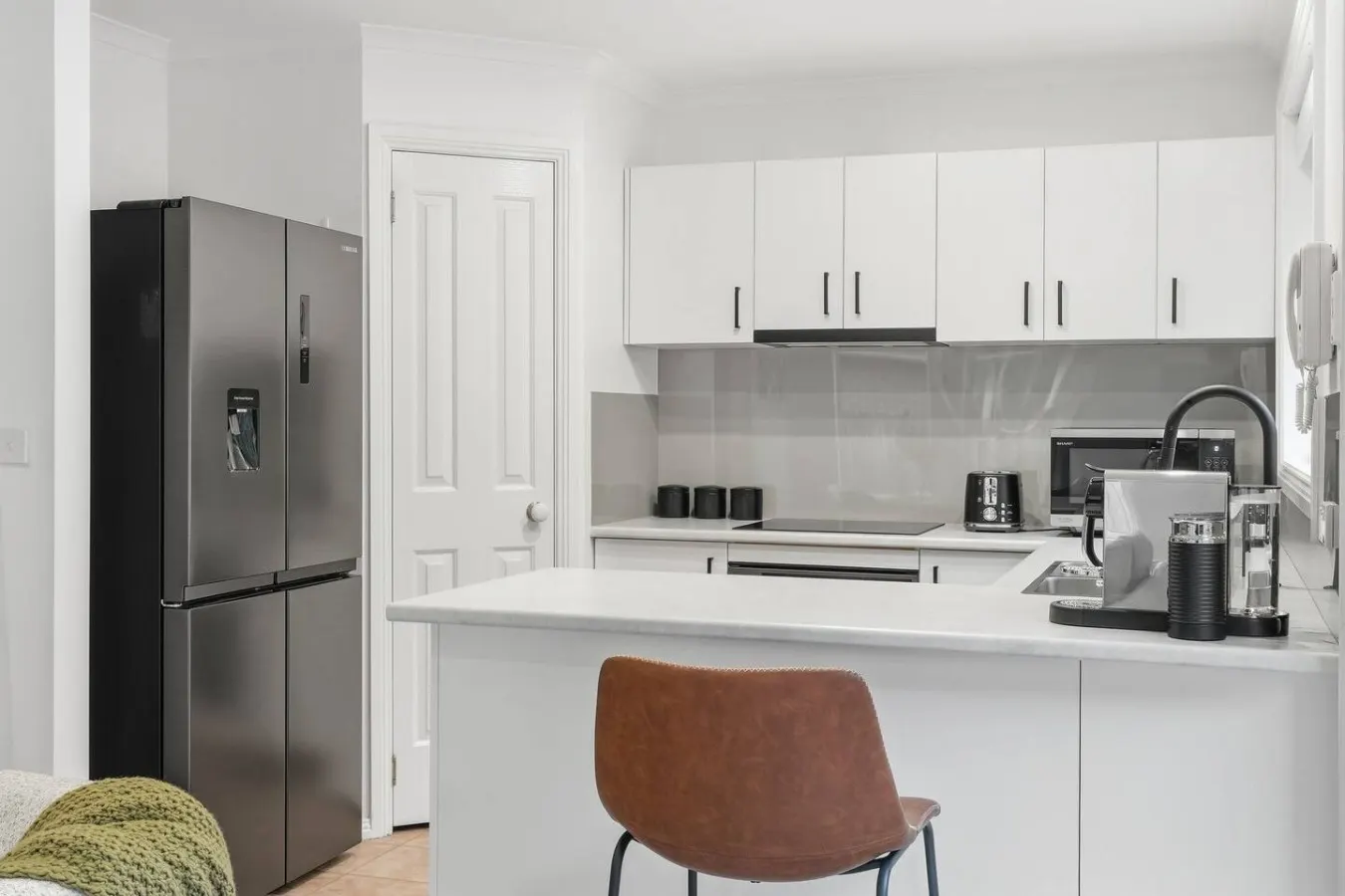 Stylish West Hobart Villa 12