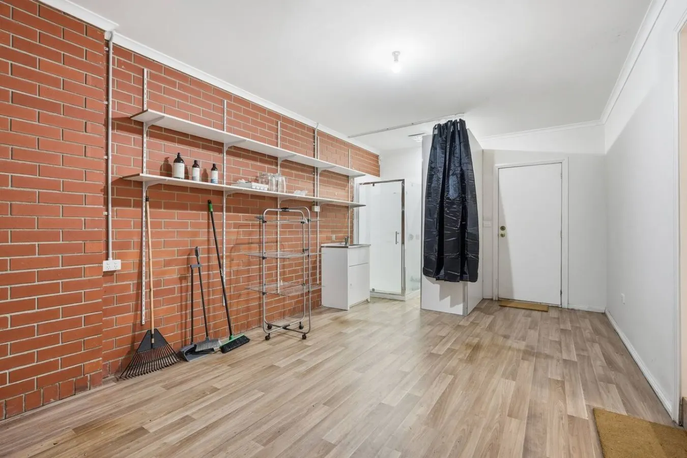 Stylish West Hobart Villa 20