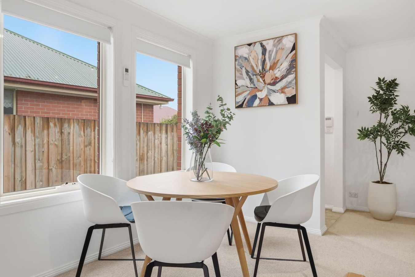 Stylish West Hobart Villa — photo 4